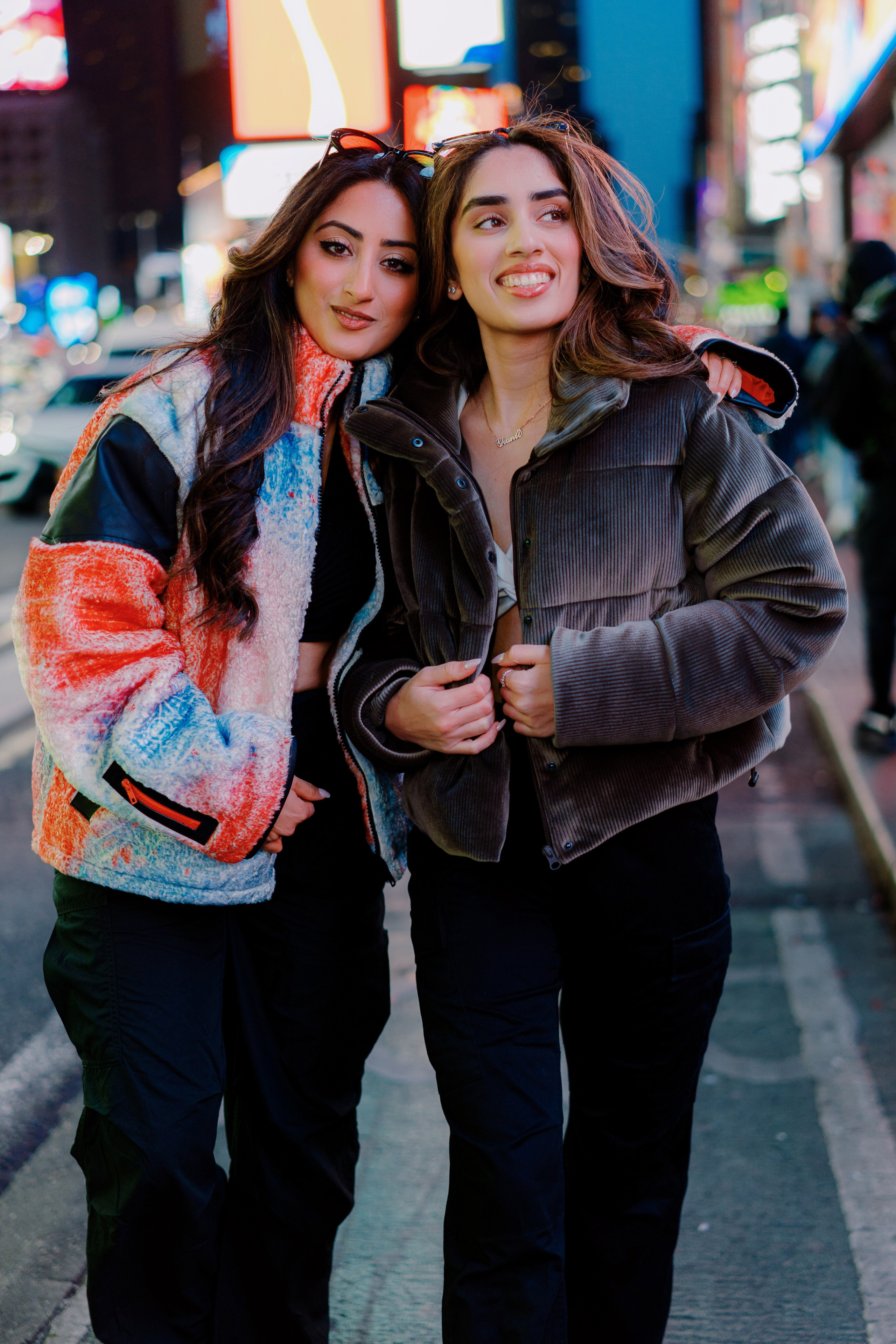 Times Square Night Portrait Photography | NYC Professional Photos. Videographer and photographer in New York // MAKAROV.VIDEO