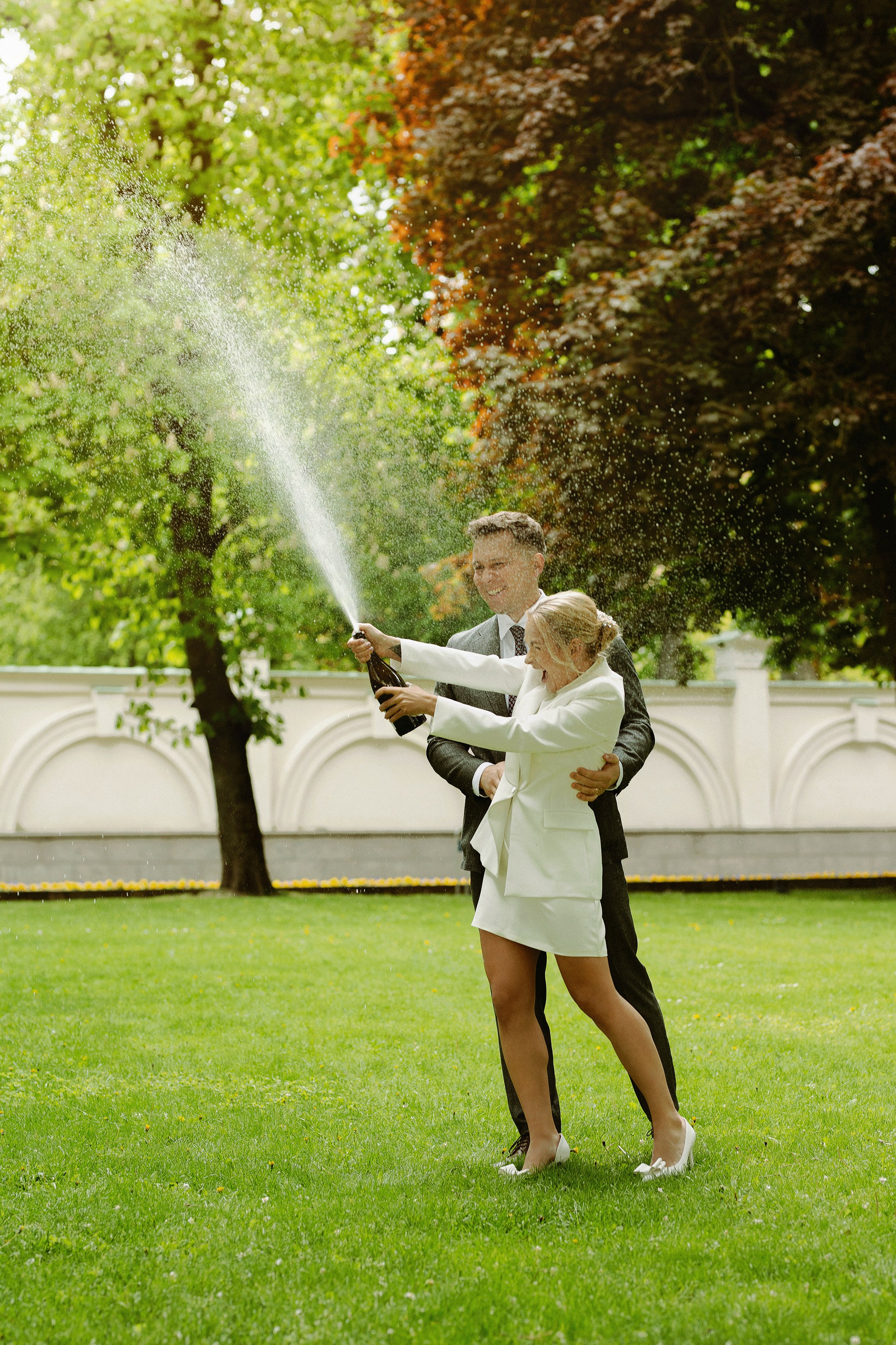 Vestuvių fotografė, vestuvių fotografas visoje Lietuvoje, vestuvių fotografė Vilniuje, jausminga ir jauki vestuvių fotografija, laikui nepavaldi vestuvių fotografija; Vestuvių fotografė Pakruojyje; Vestuvių fotografė Šiauliuose;Vestuvių fotografė Panevėžyje; vestuvių fotografė Kaune; Vestuvių fotografė Biržuose; vestuvių fotografė Pasvalyje; vestuvių fotografė Klaipėdoje