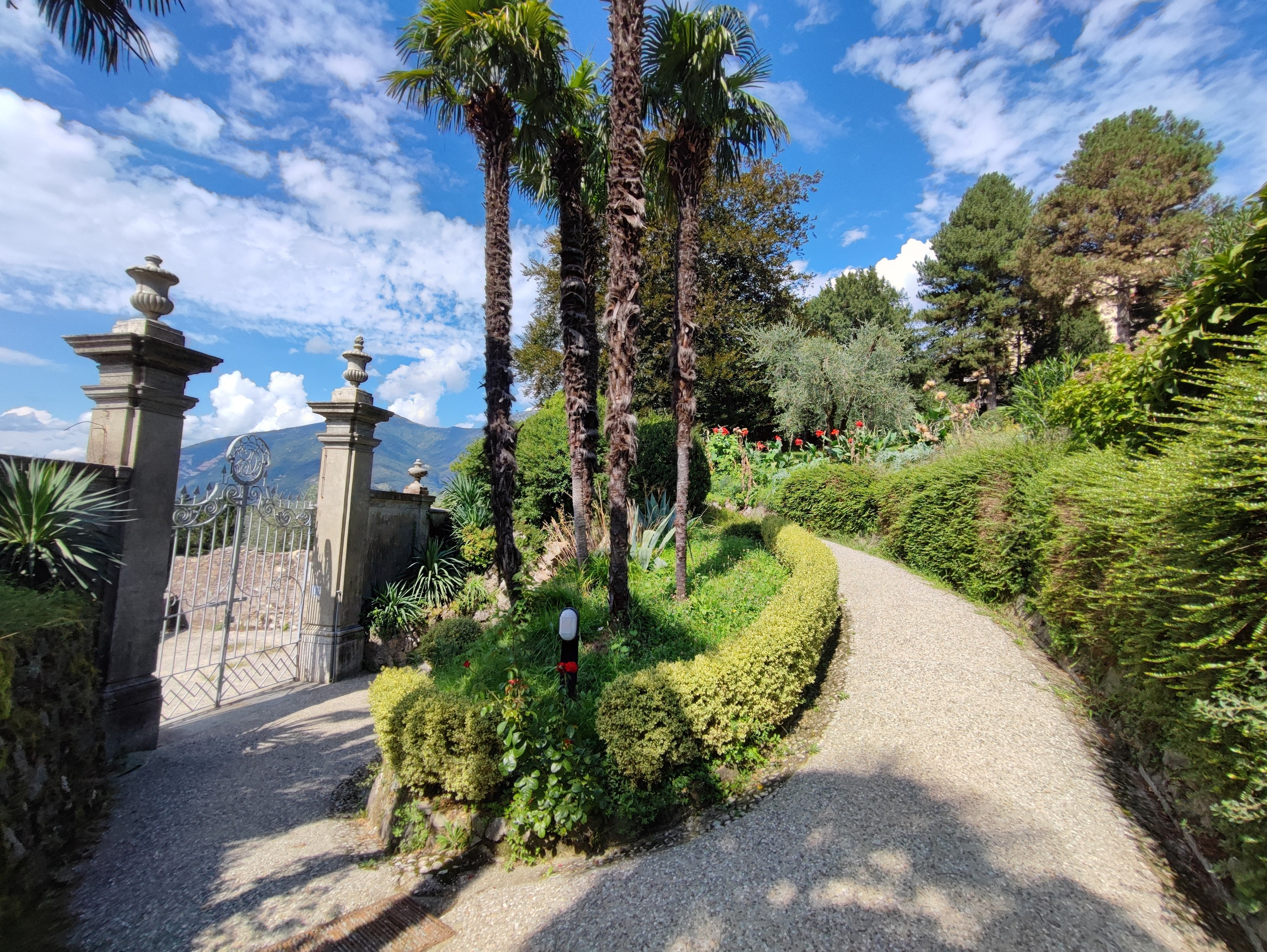 12.10.2025 wedding content day info. Wedding and elopement photographer Italy Tuscany Como Milan Pavia Marija Galaka