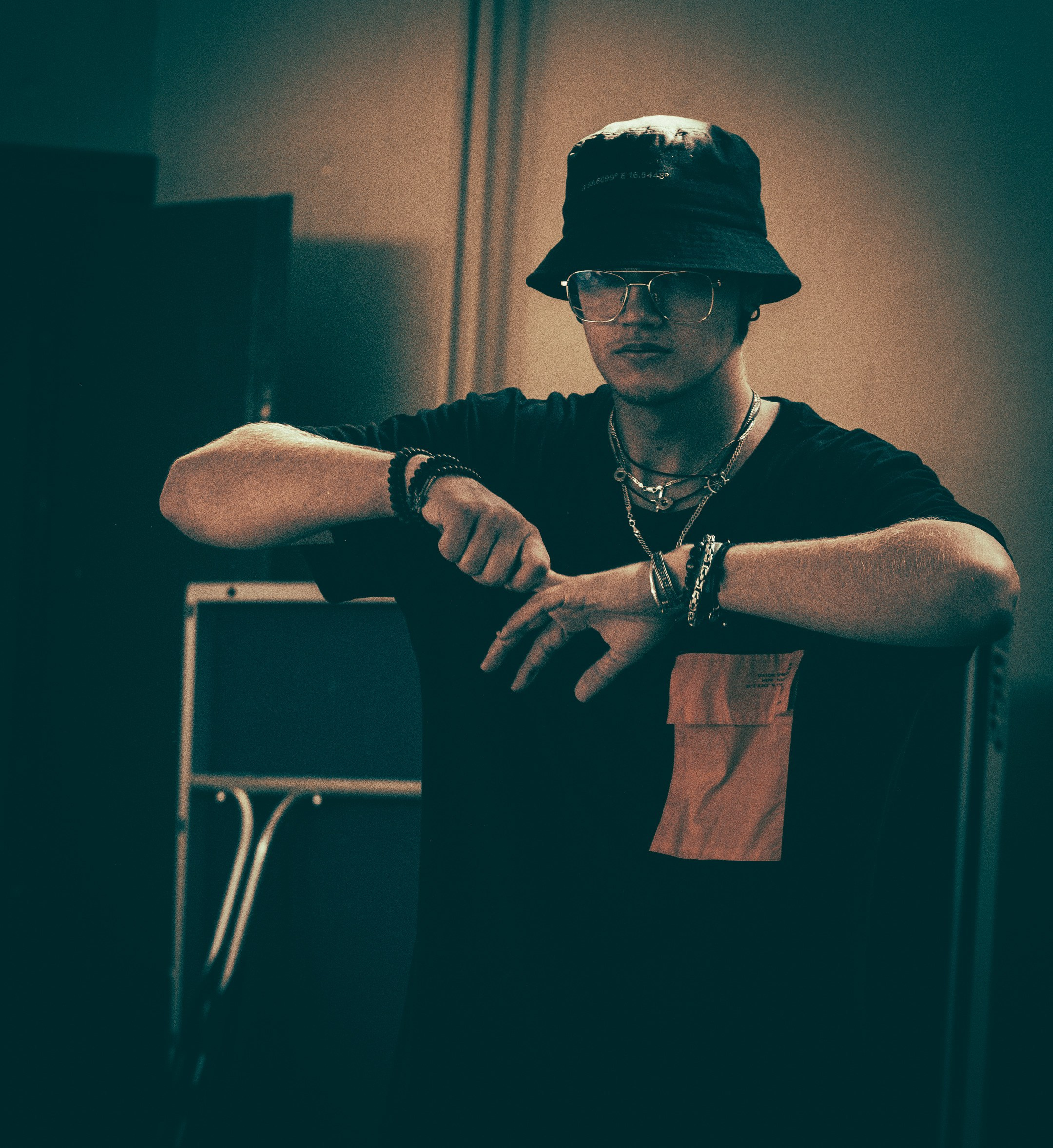 Nebula 25 — Fotod teie hingele