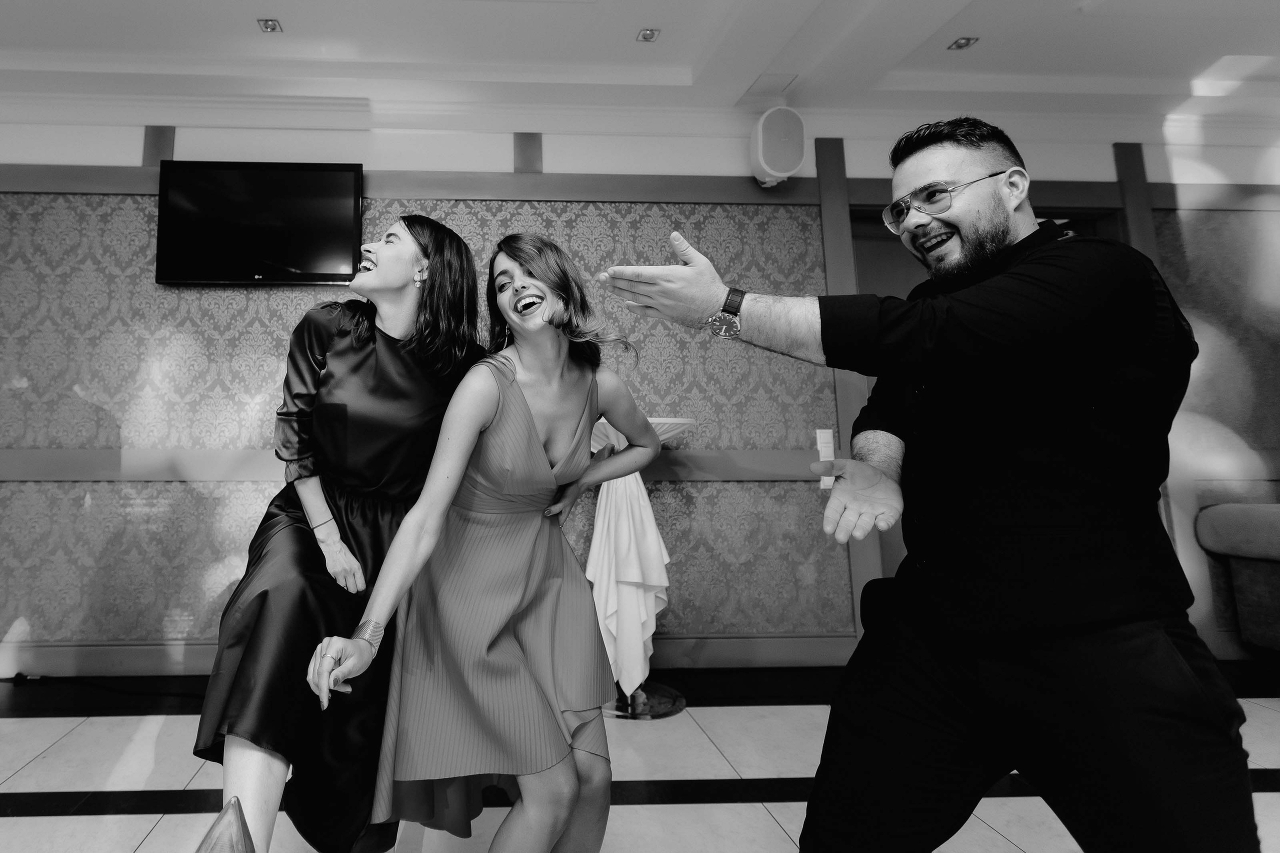 Dragoste pe buze. Servicii Foto Video în Chișinău și Europa ID-Brothers