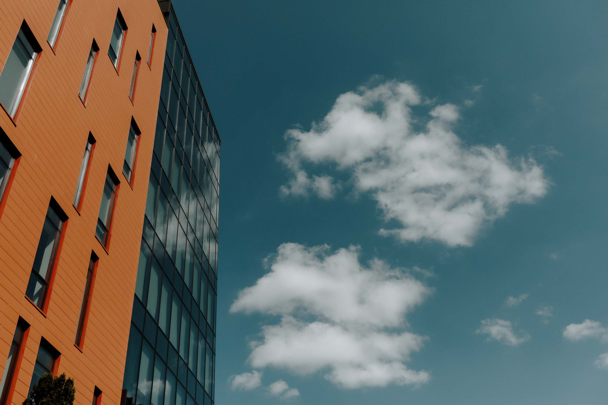 Dragoste pe buze. Servicii Foto Video în Chișinău și Europa ID-Brothers