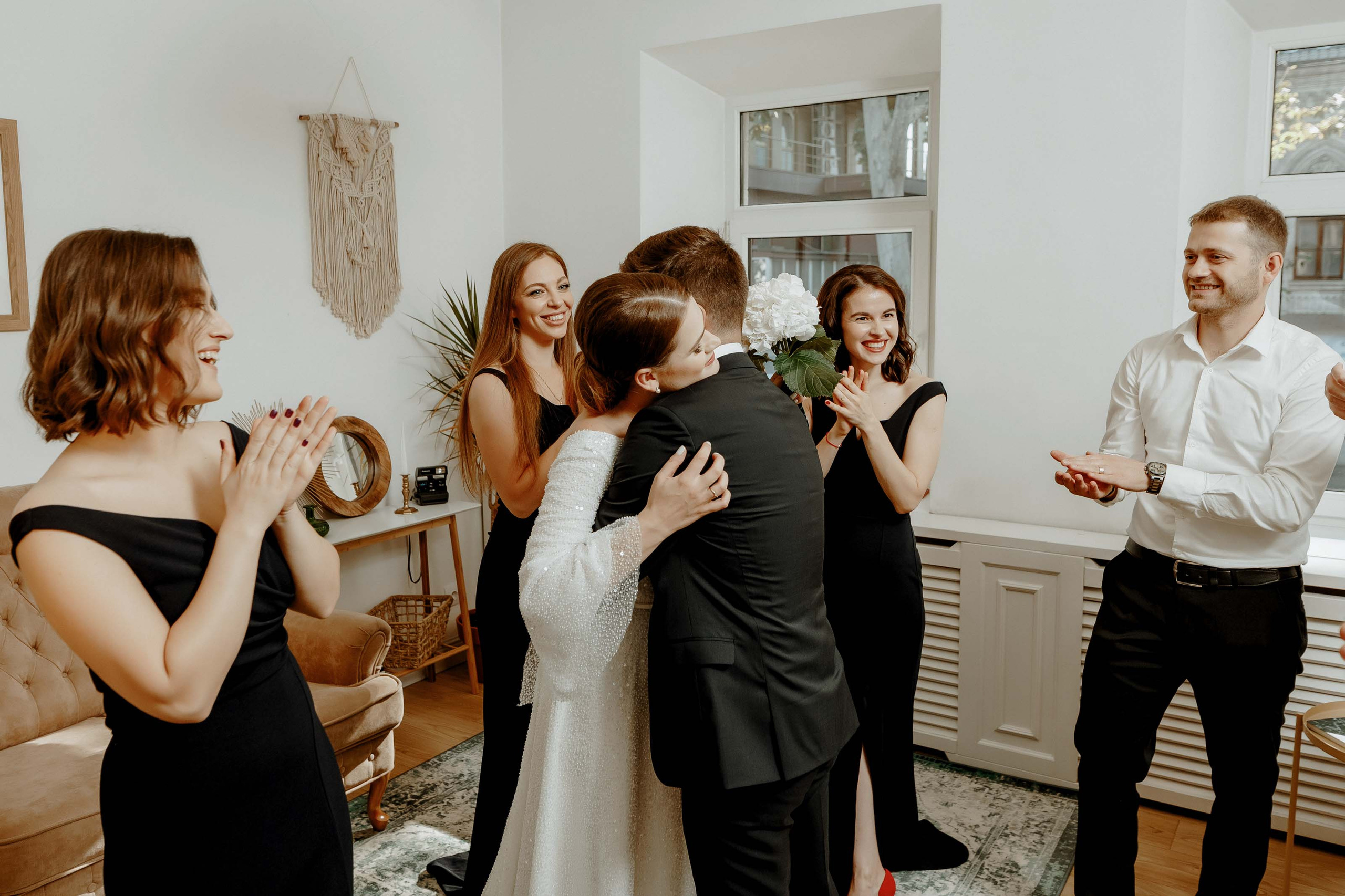 Dragoste pe buze. Servicii Foto Video în Chișinău și Europa ID-Brothers