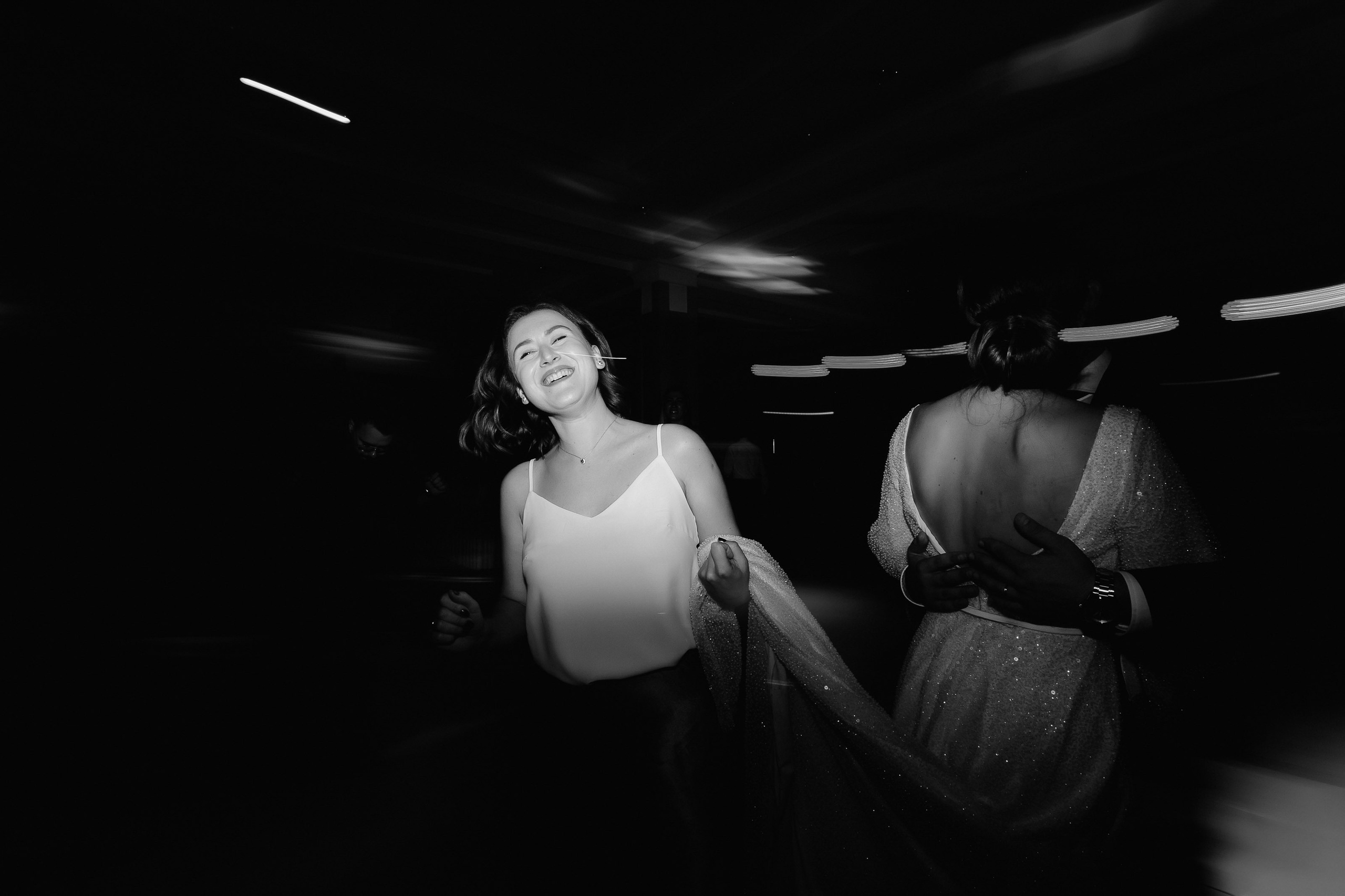 Dragoste pe buze. Servicii Foto Video în Chișinău și Europa ID-Brothers