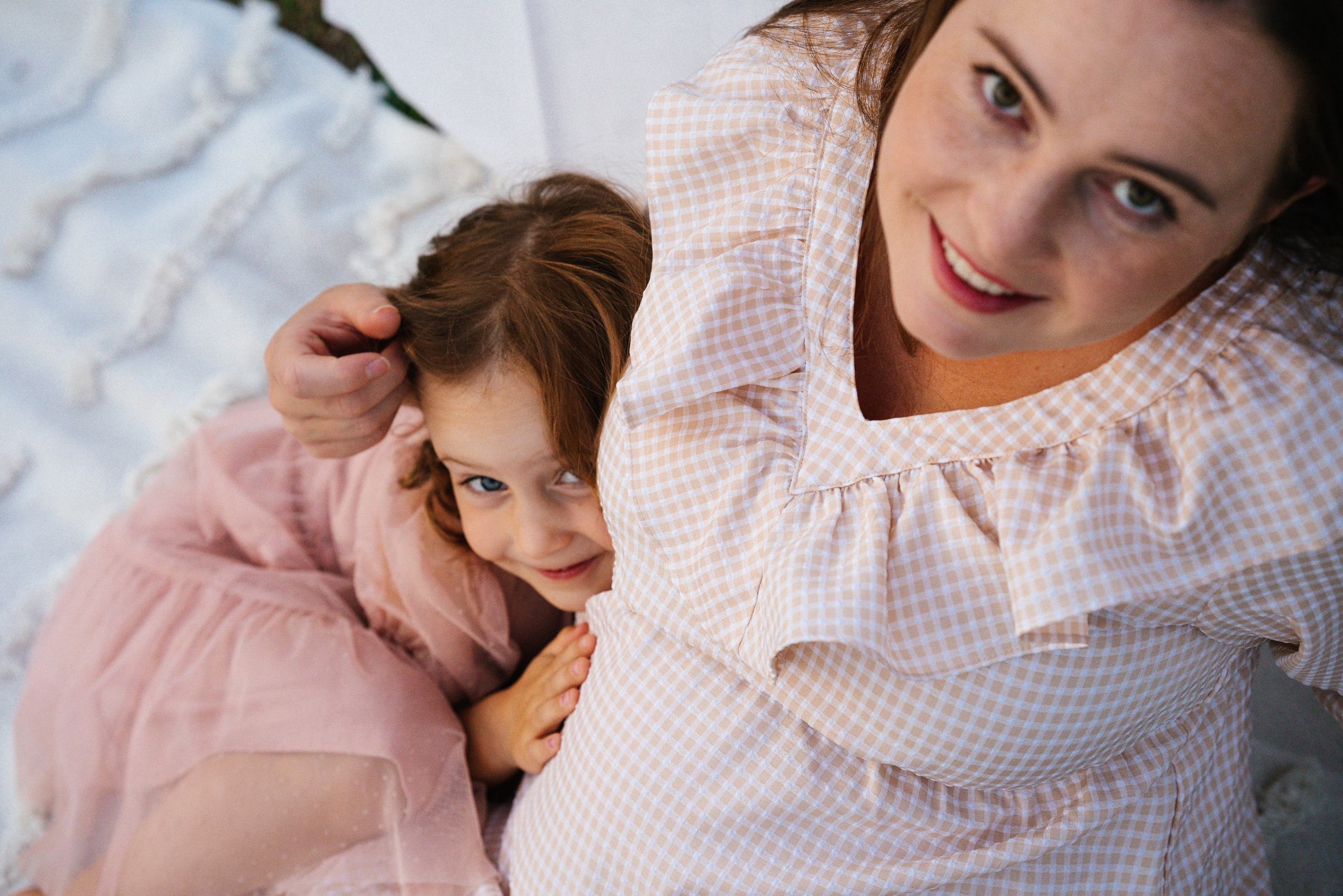 Těhotenství / Newborn. Jana Holubová | Wedding, Couple & Family Photographer in Prague