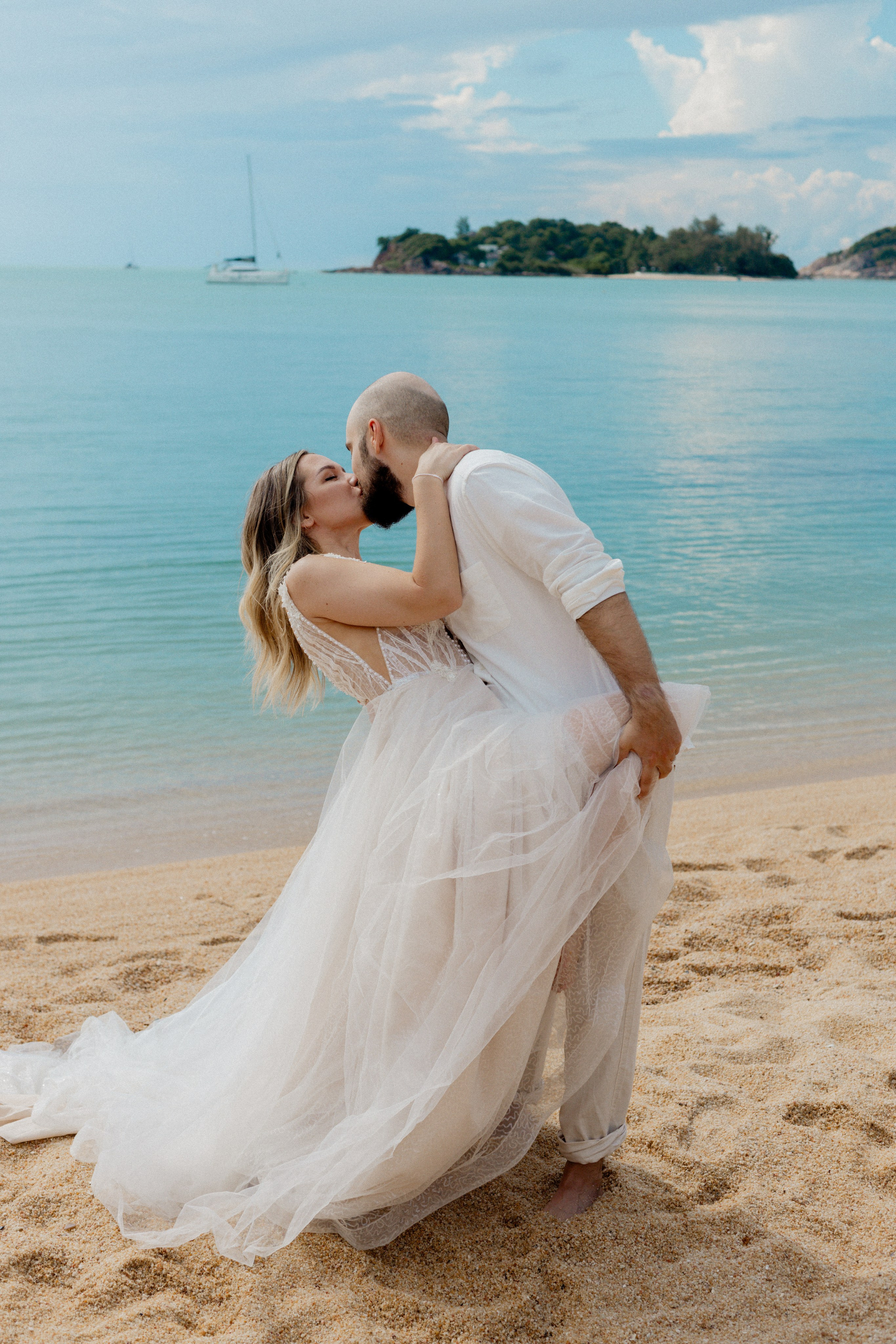 LOVE — STORY. Photographer on Koh Samui Elena