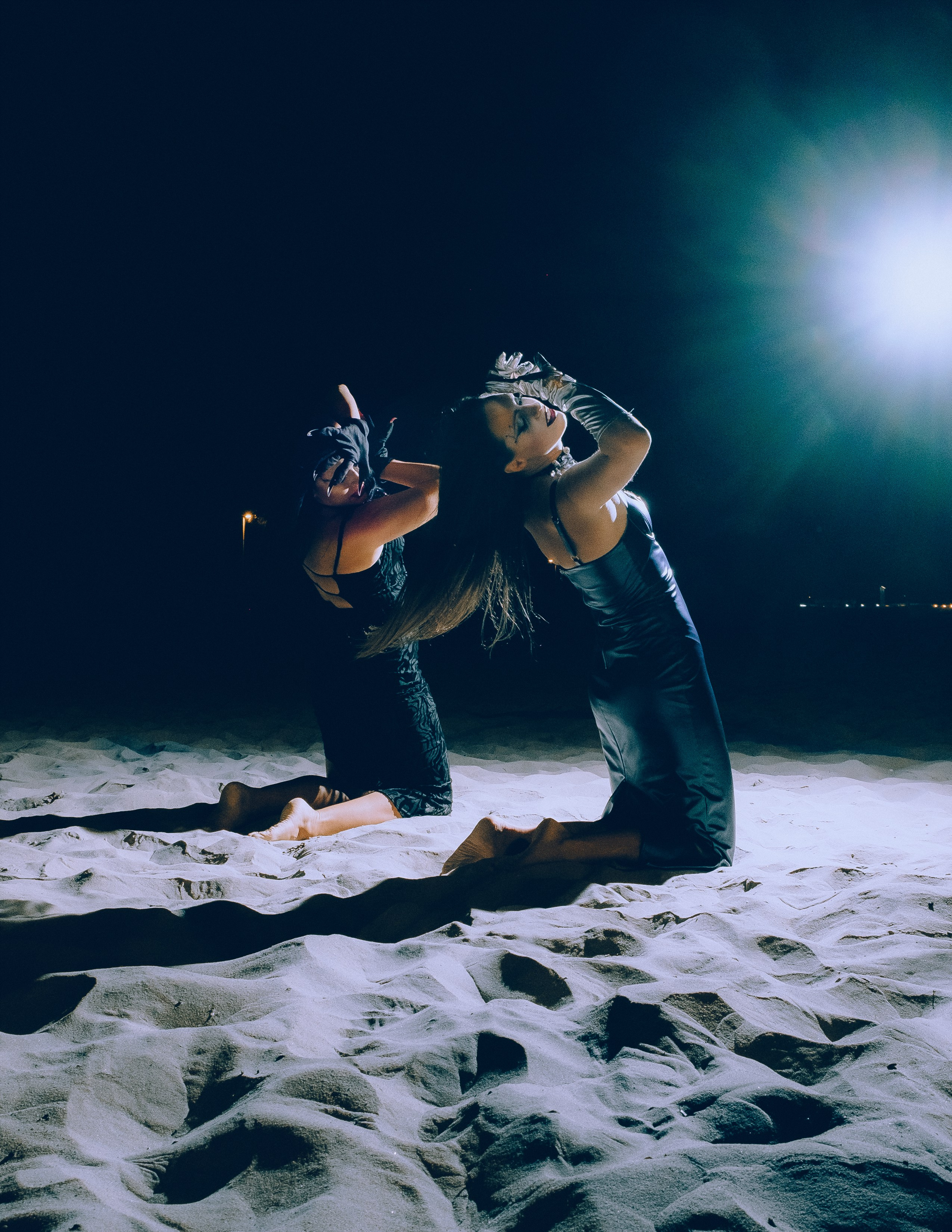 Мистическая Halloween-фотосессия на пляже: фотограф Аликанте и Торревьеха для креативных съемок — Андрей Луковников