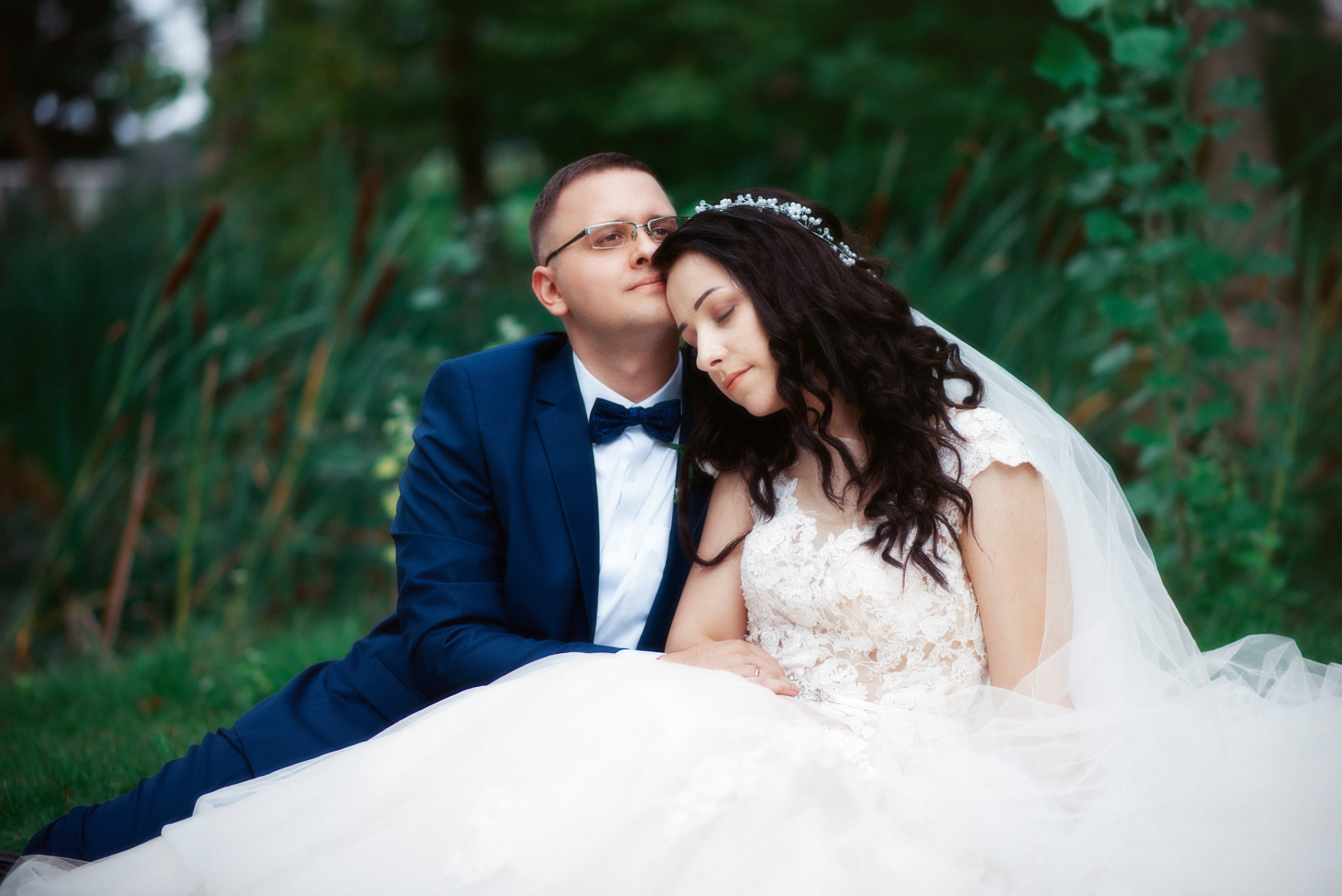 Vestuvių fotosesija, ceremonija, Vestuvių pasiruošimo fotografavimas. Vestuvių fotografas Vilnius Trakai kaina vestuvių fotografavimas fotografė personal.lt photogrpahy kainos jaunoji jaunikis nuotaka santuoka vestuvės, profesionali natūrali meninė reportažinė klasikinė fotosesija, vestuvių fotosesija gamtoje dvare