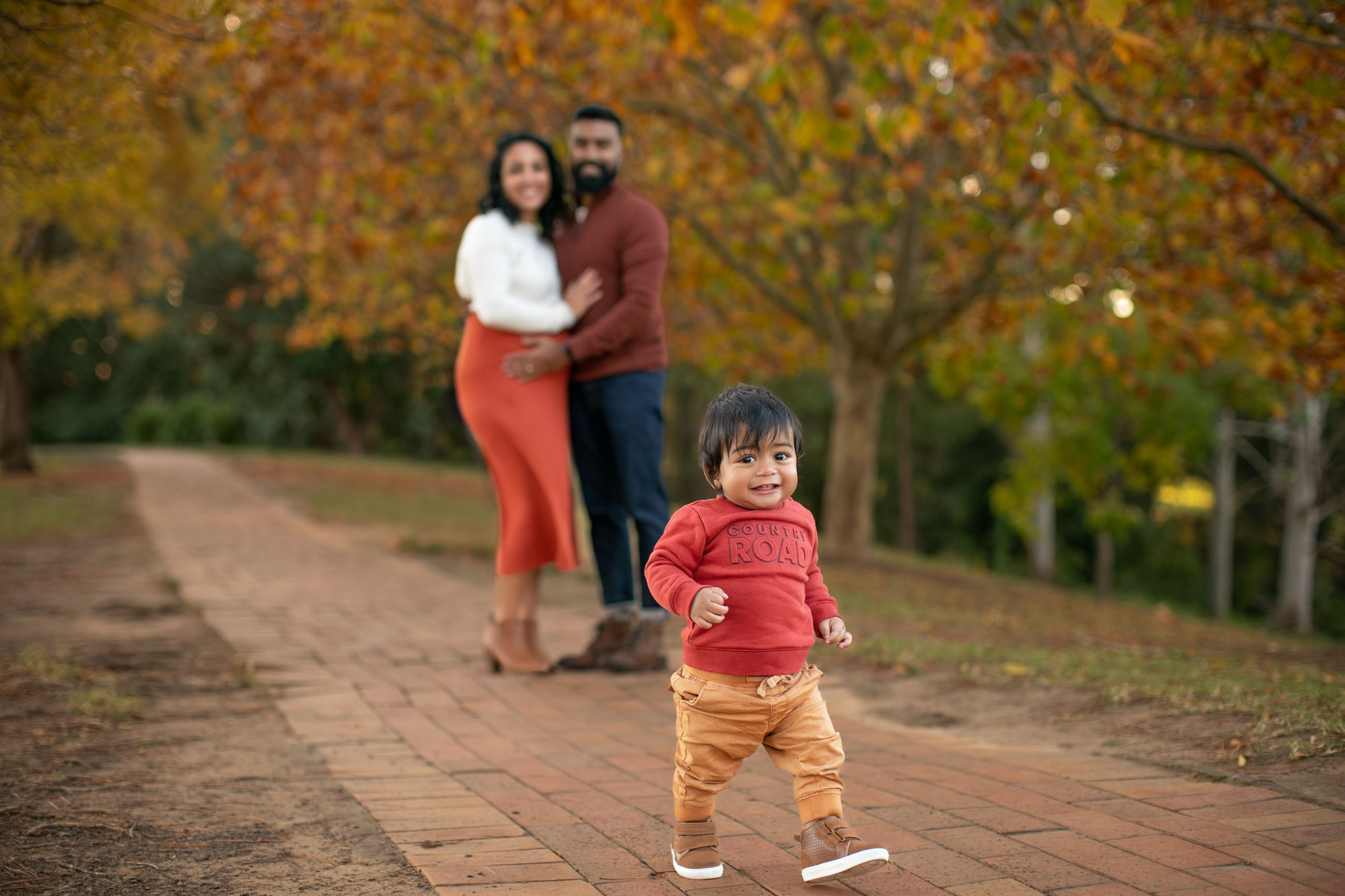 Autumn Family and Pregnancy Photoshoot in Sydney