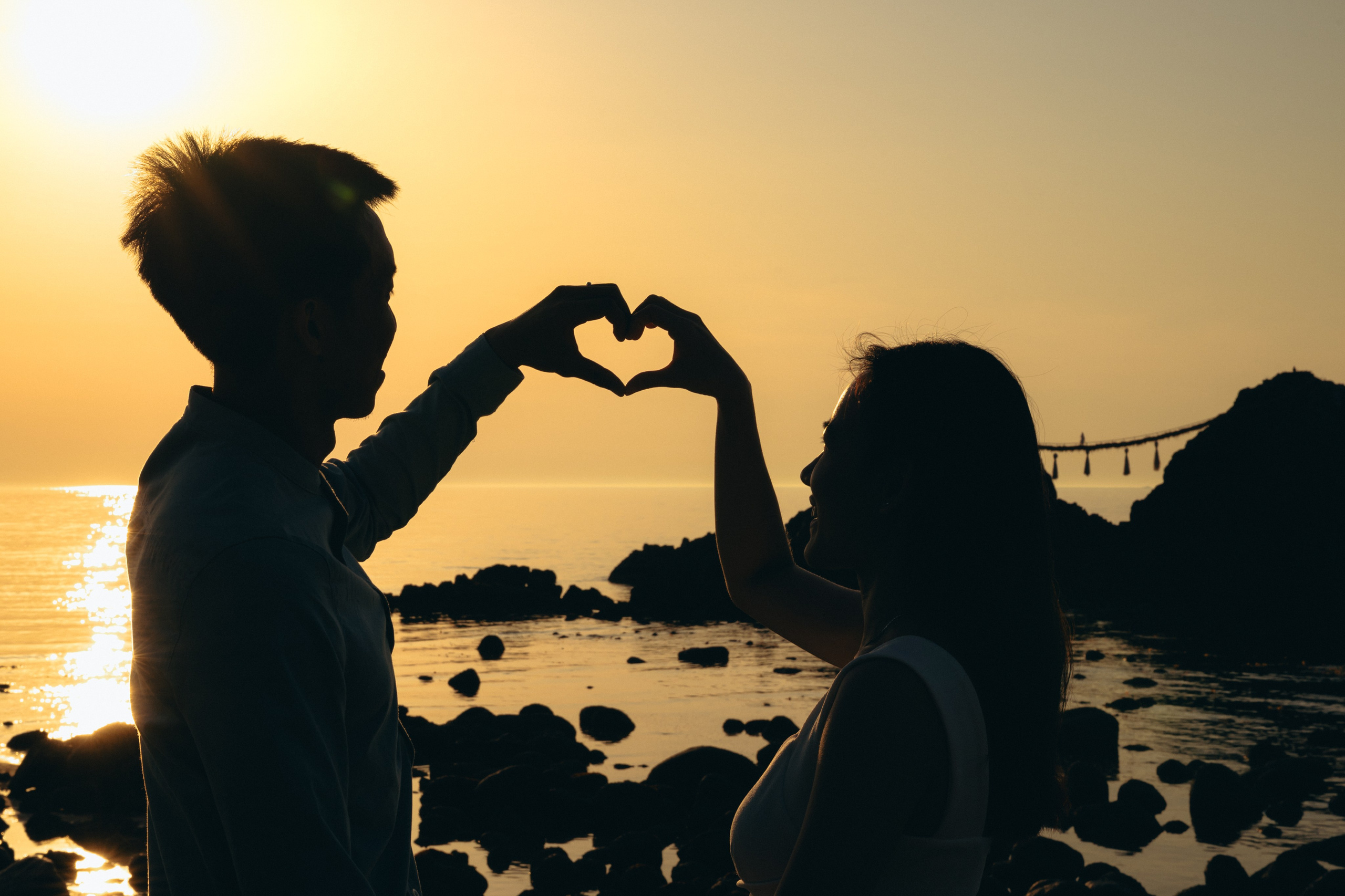 Fukuoka Couple Photoshoot: Roses, Totoro Forest & Sunset Love Story
