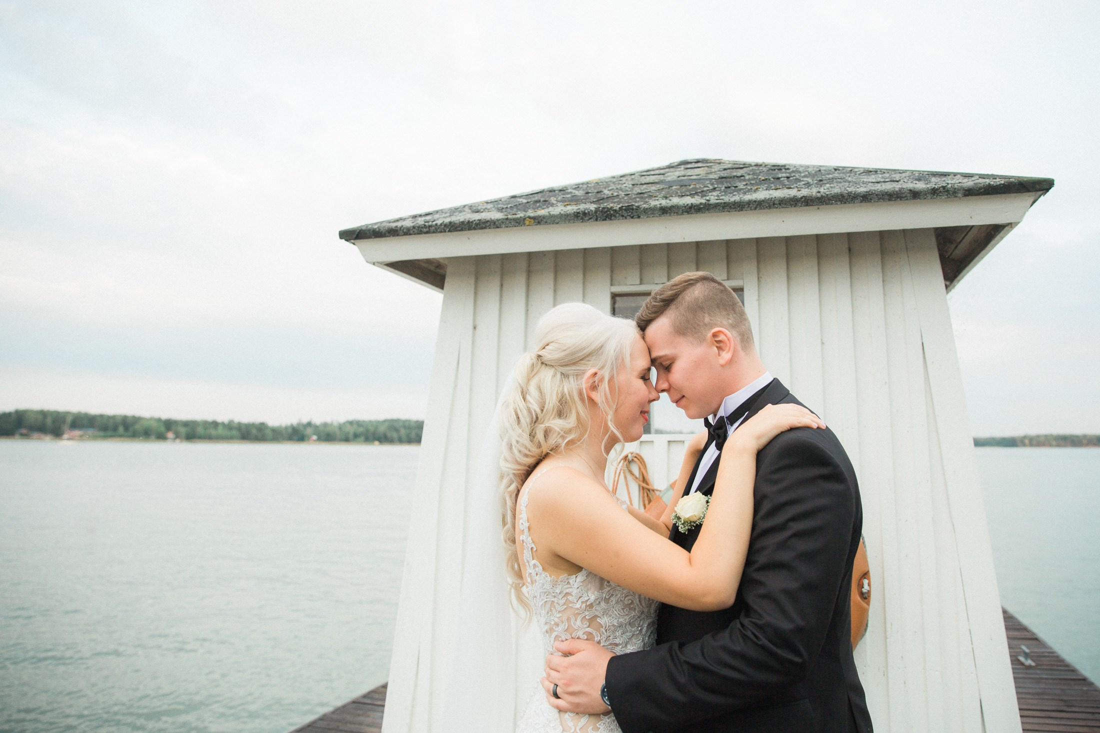 Hääkuvaaja Porvoo | Hääkuvaus Villa Haikko