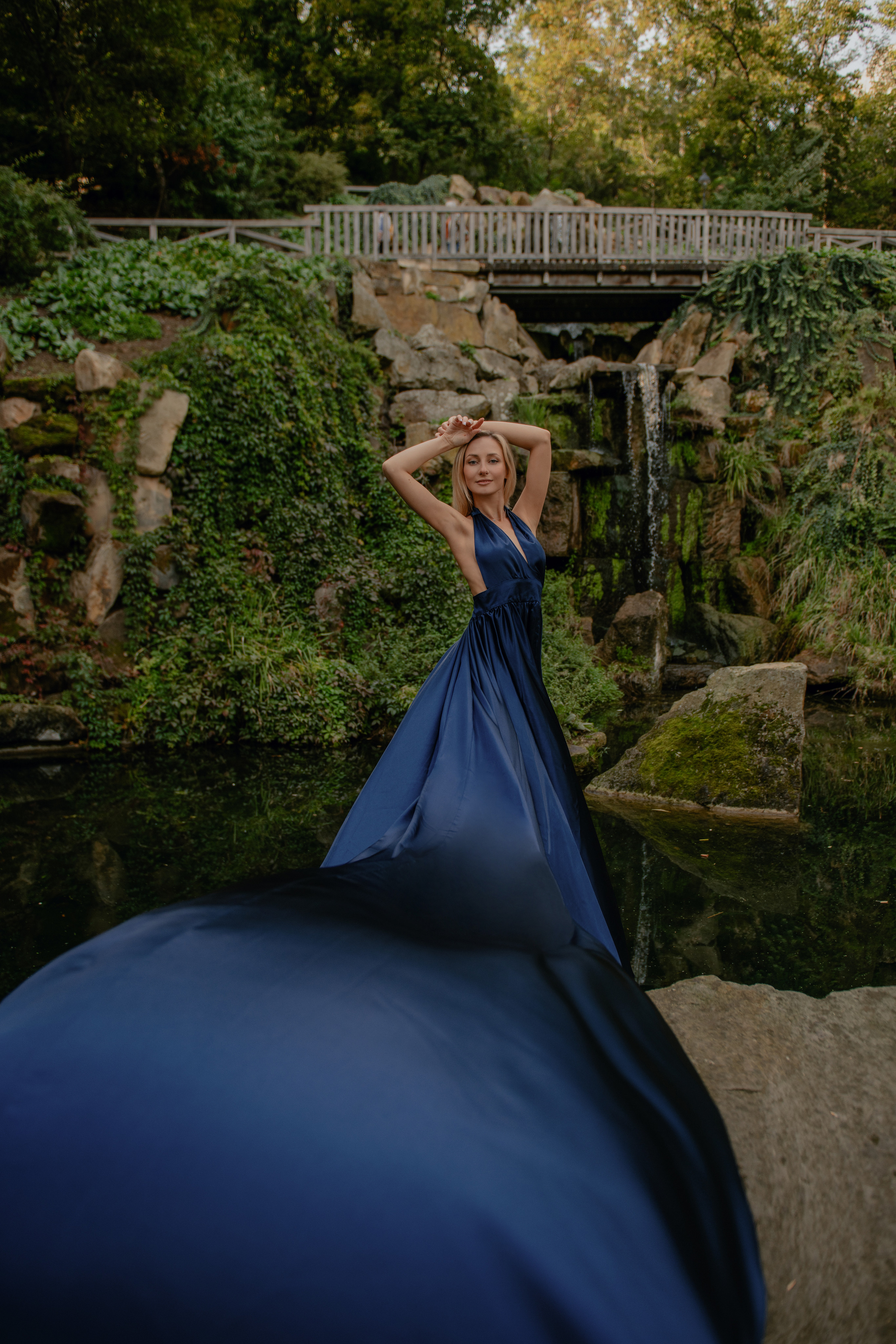 Portrait photoshoot in gorgeous dress in Kinský garden in Prague. Professional photographer in Prague Anastasia Haritonova