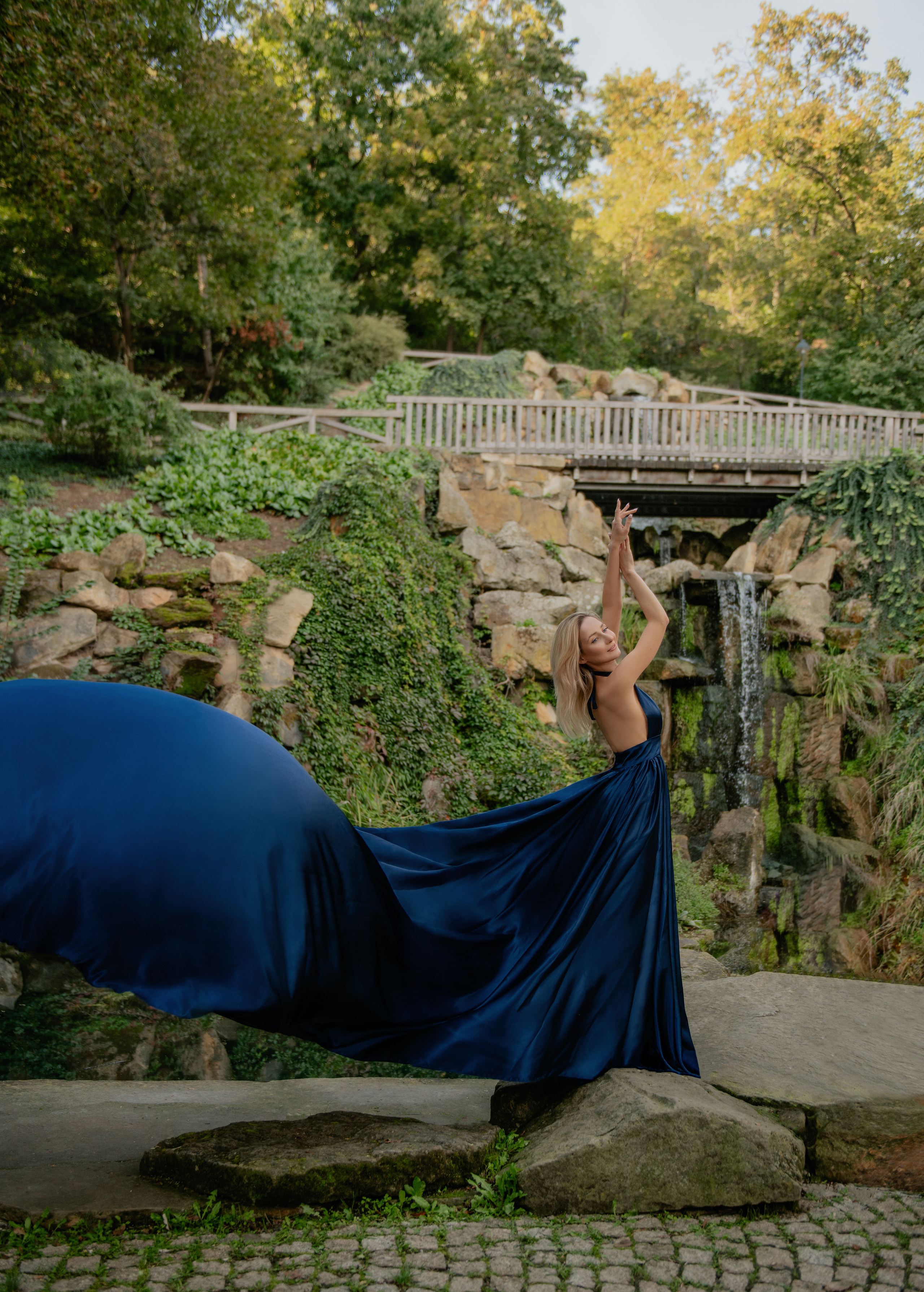 Portrait photoshoot in gorgeous dress in Kinský garden in Prague. Professional photographer in Prague Anastasia Haritonova