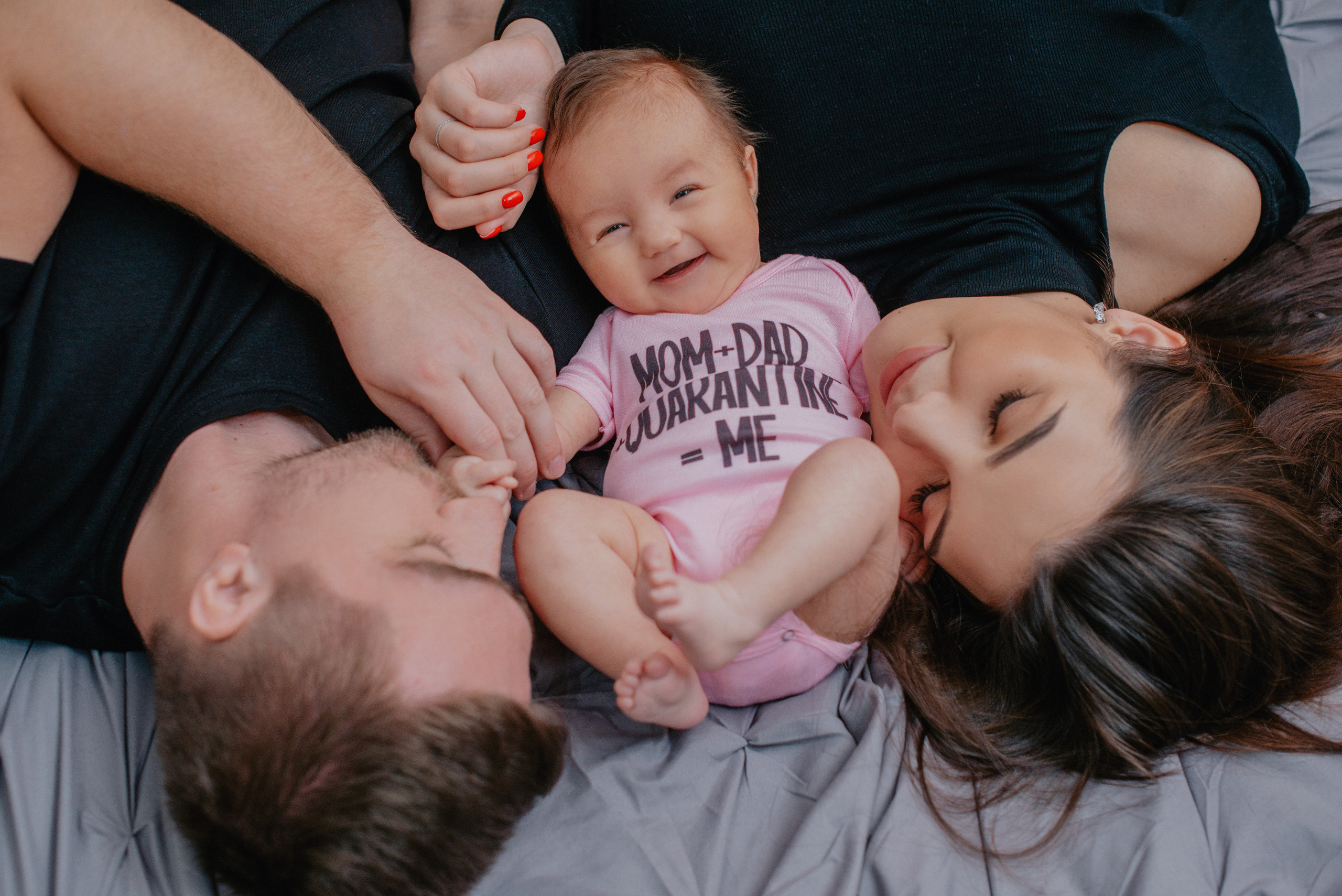 Первая домашняя фотосессия новорожденного в Праге. Профессиональный фотограф в Праге Анастасия Харитонова