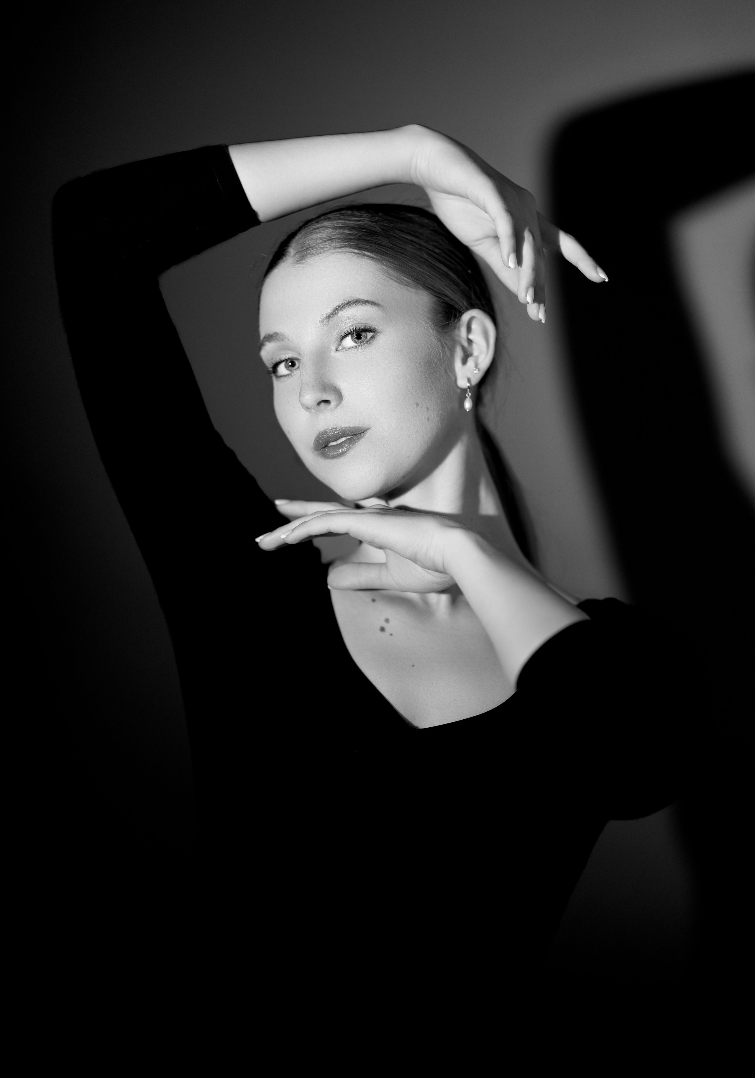Contemporary dancer headshot with natural light