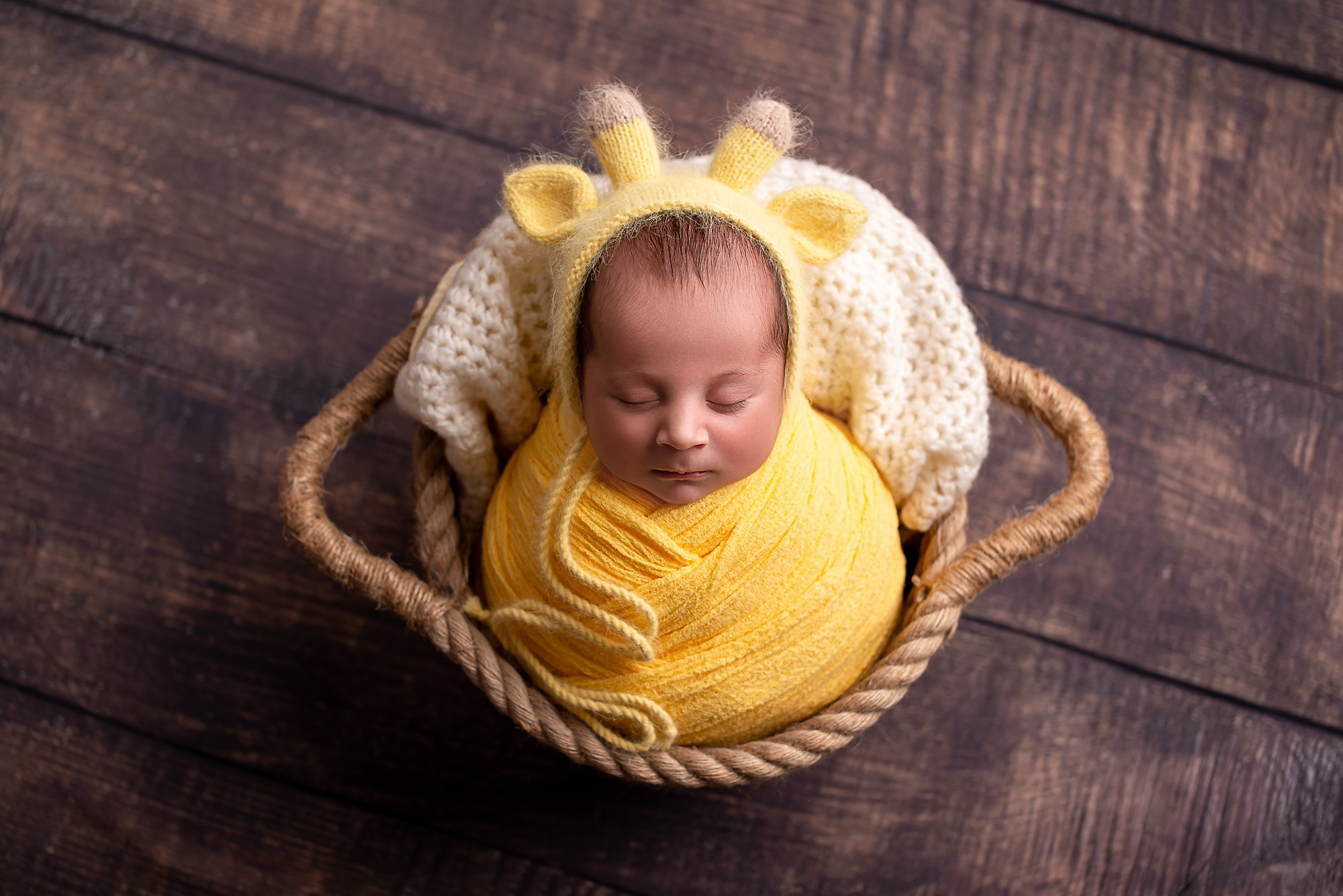 Neugeborenenfotos in Berlin – Studio oder bei Ihnen zu Hause