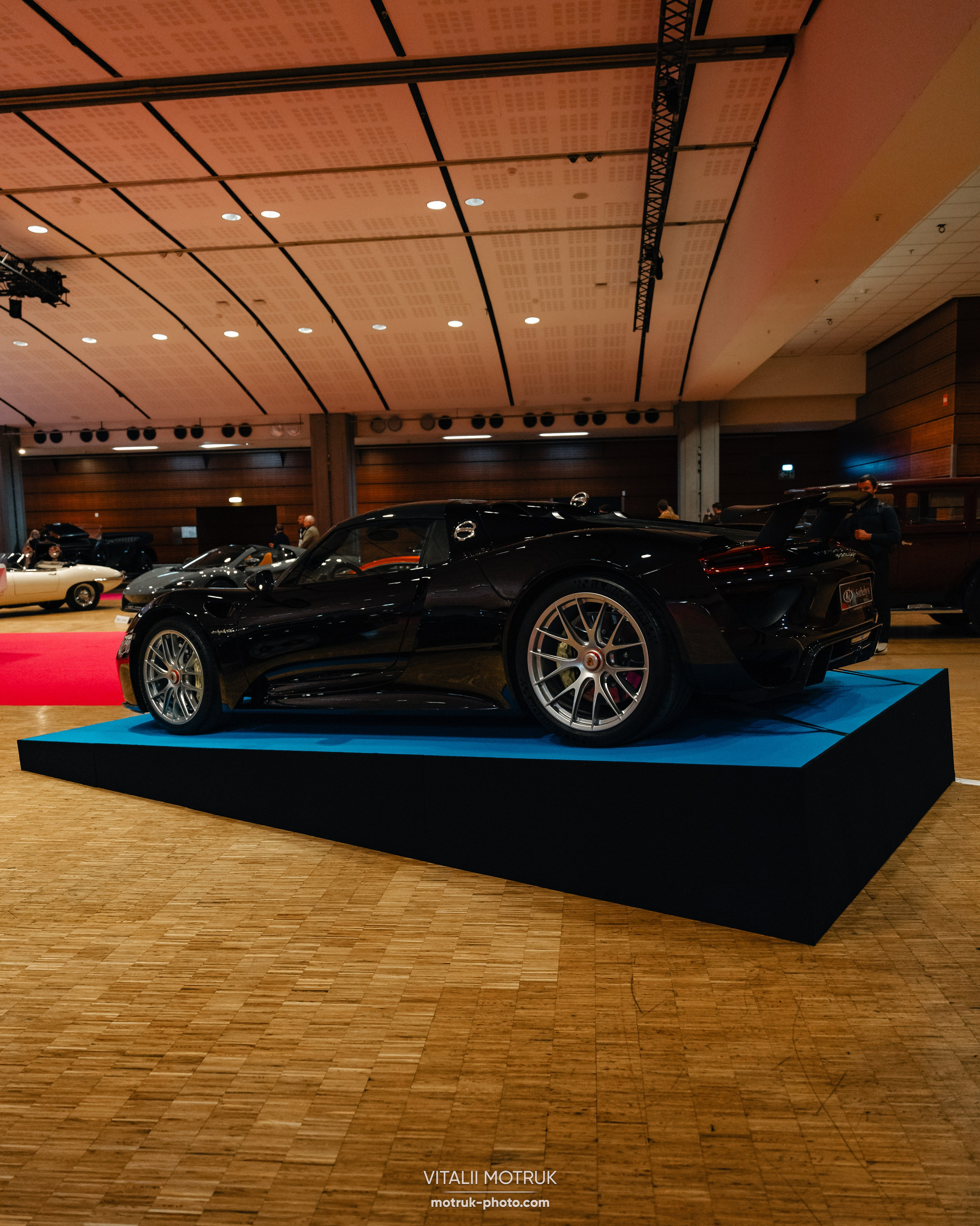 RM Sotheby’s. Photographer in Paris — Vitalii Motruk