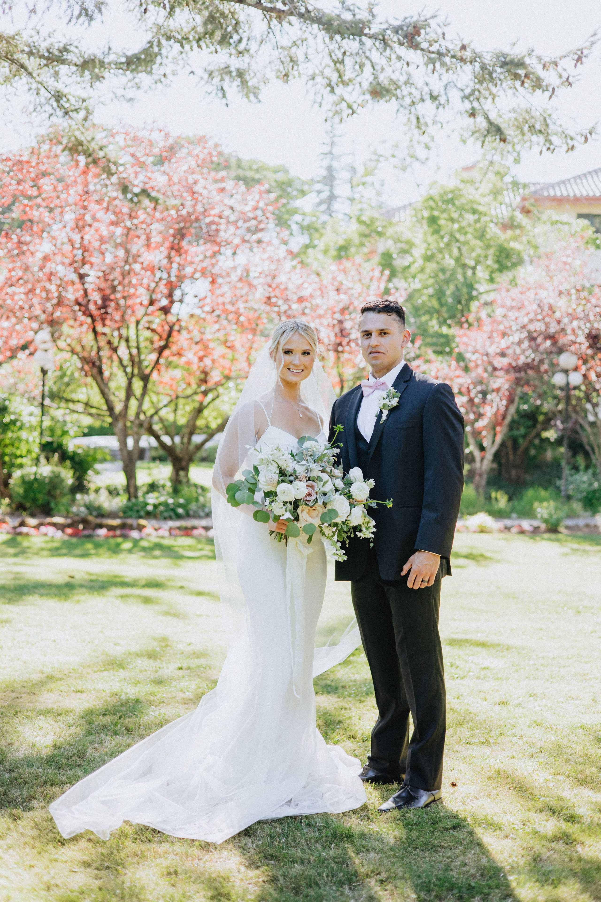 Brook & Richard's Wedding in Portland Oregon| Captured by Georgy Shishkin, Professional Wedding Photographer Seattle, Bend & Oregon Coast. Capturing Love in the Heart of the Pacific Northwes