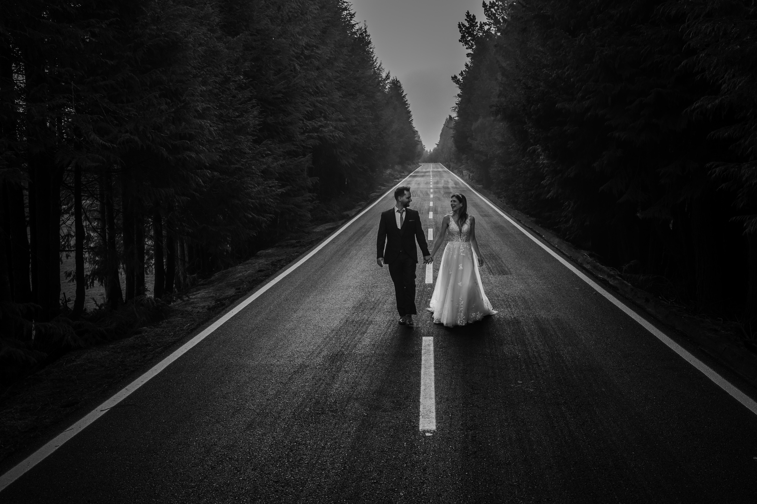 Madeira Elopement Photoshoot | Romantic Couple Session in Madeira Island. Lisbon Wedding Photographer | Elegant Wedding Storytelling