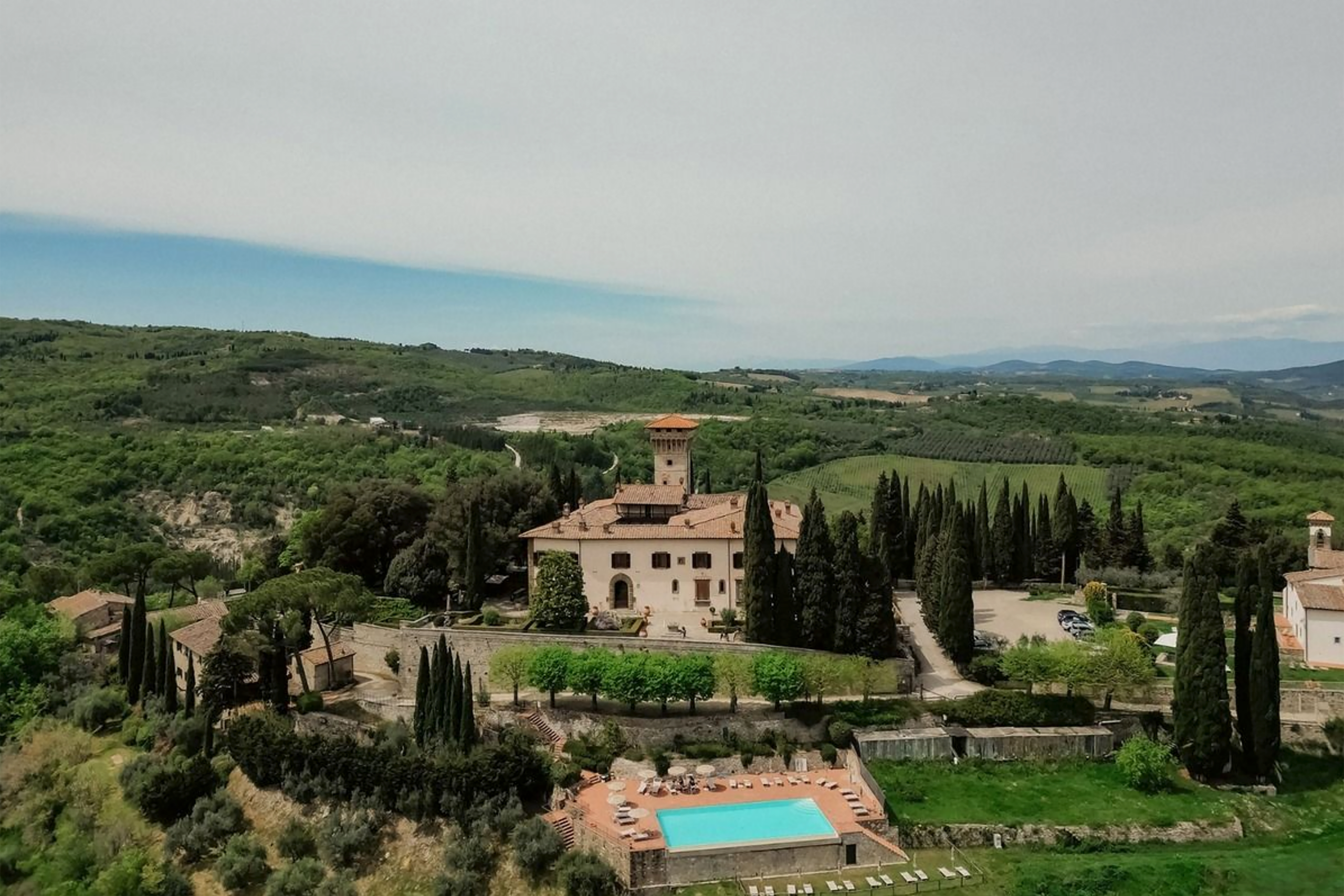 Luxury Destination Wedding in Tuscany | Castello Vicchiomaggio. Lisbon Wedding Photographer | Timeless Documentary Wedding Photography