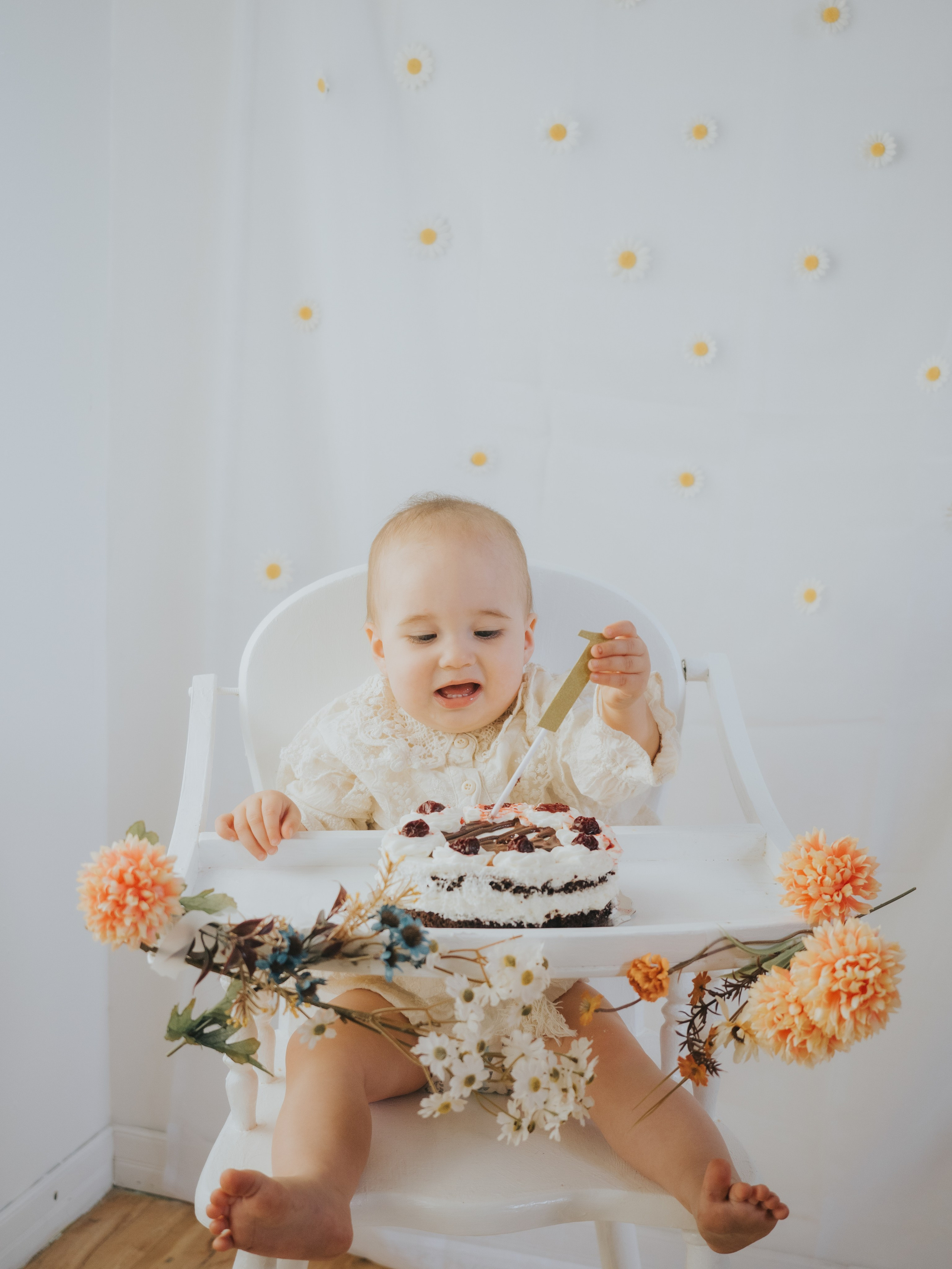 Cake Smash. Mimosa Studios — Motherhood & Family Photographer in Montreal