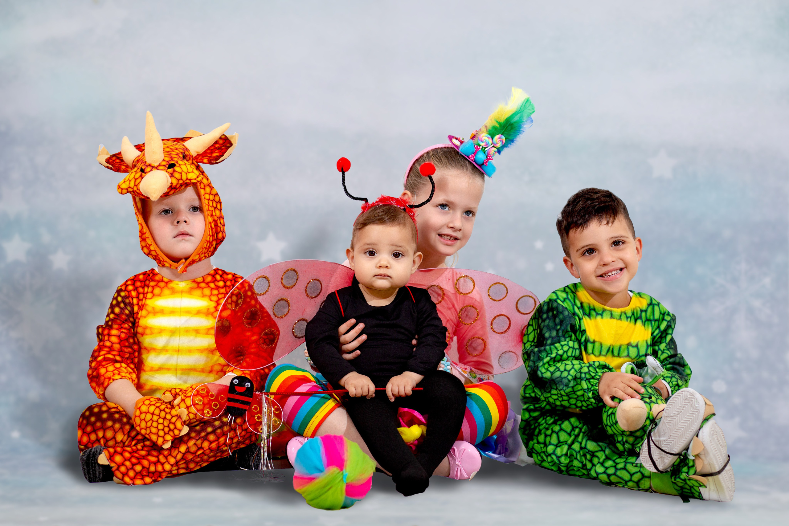 Purim. נטליה רוזמן צלמת הריון ניובורן ילדים ובוק בת מצווה