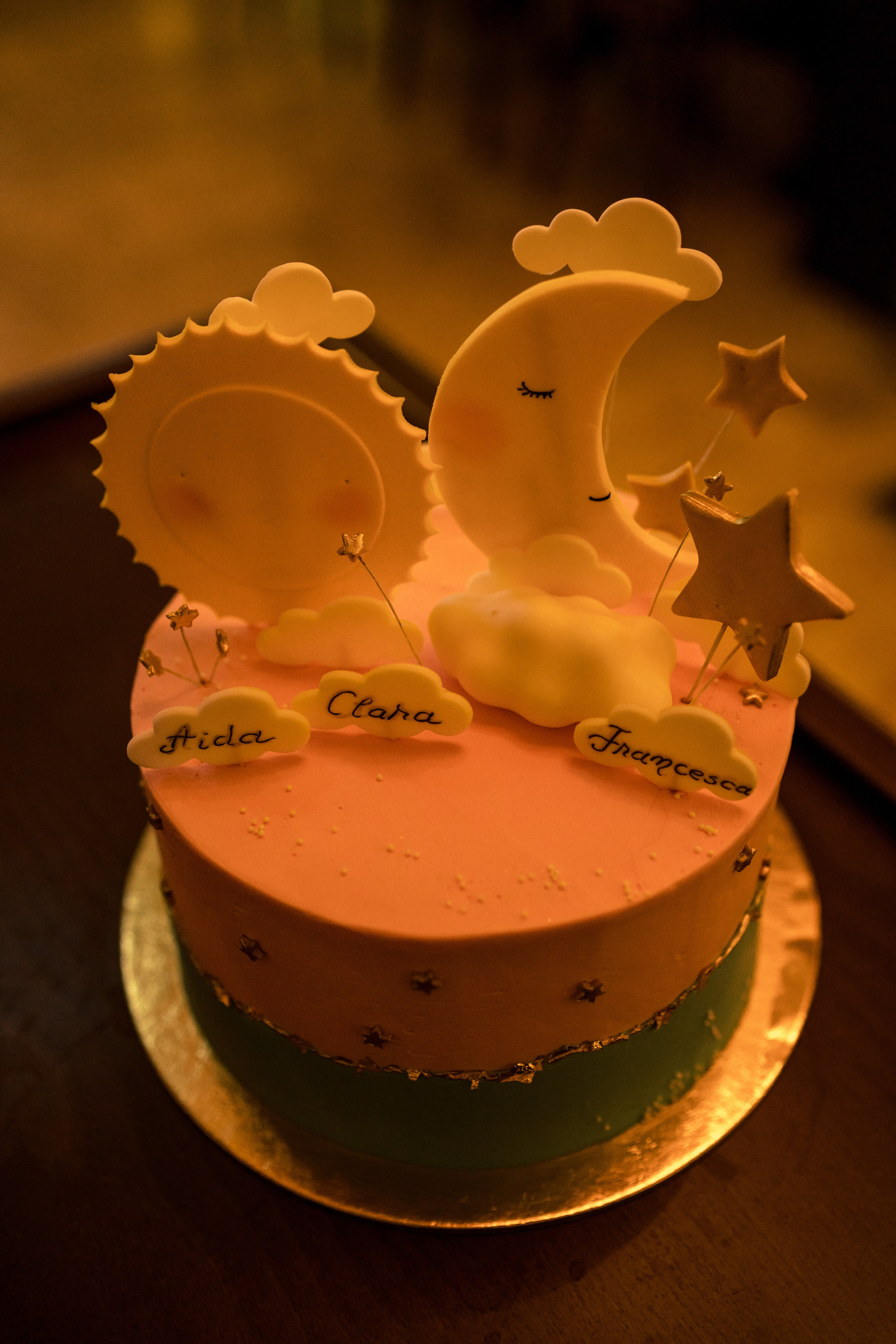 Aida, Clara, Francesca. Acasă