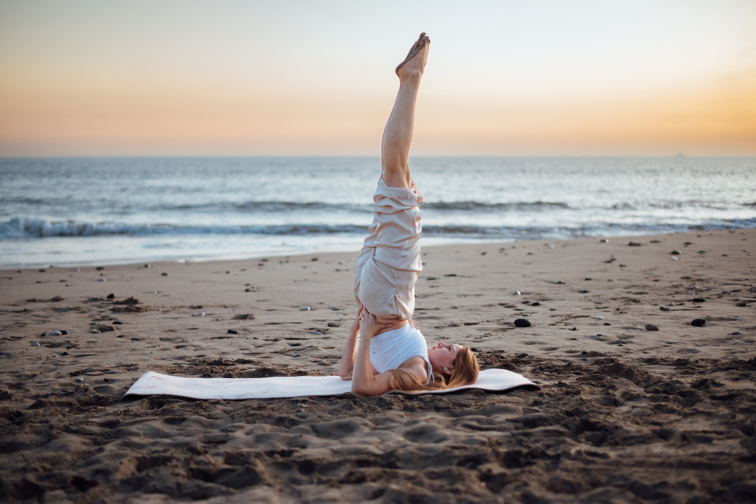 ON-LINE LEKCE YOGY YINAK. Mateřství. Nevýchova. Život v souladu s přírodou. Jóga