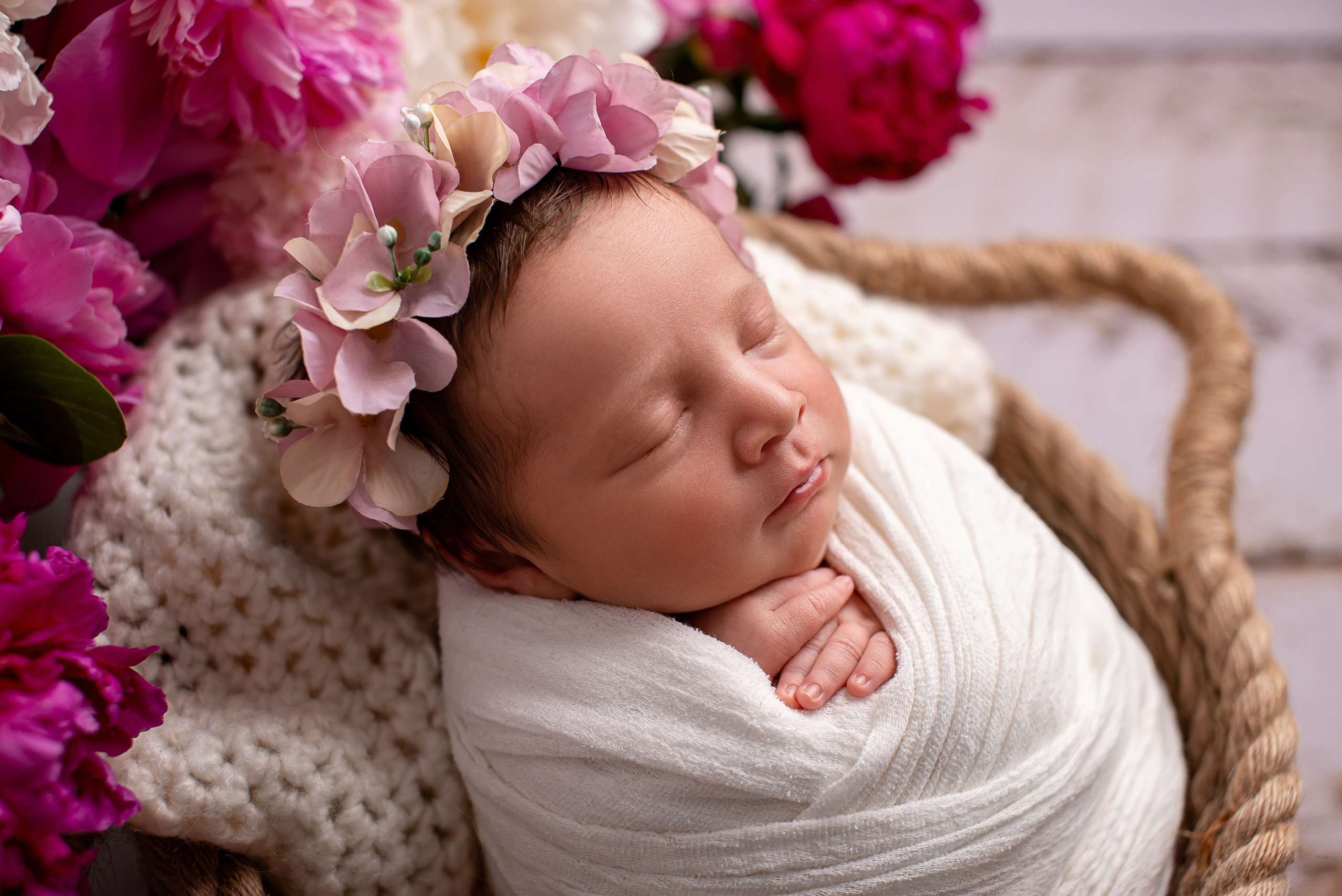 Neugeborenenfotos in Berlin – Studio oder bei Ihnen zu Hause