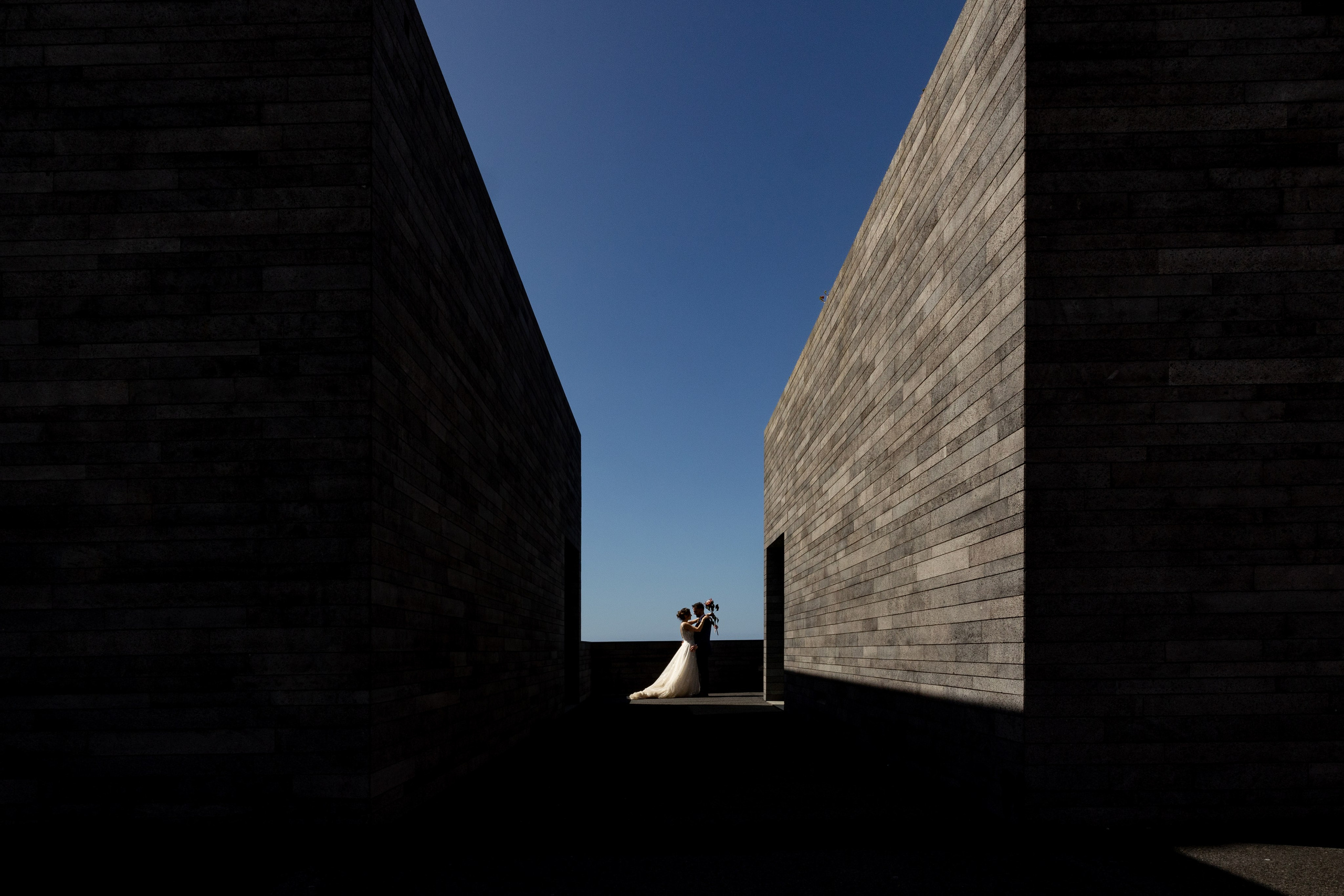 Madeira Elopement Photoshoot | Romantic Couple Session in Madeira Island. Lisbon Wedding Photographer | Elegant Wedding Storytelling