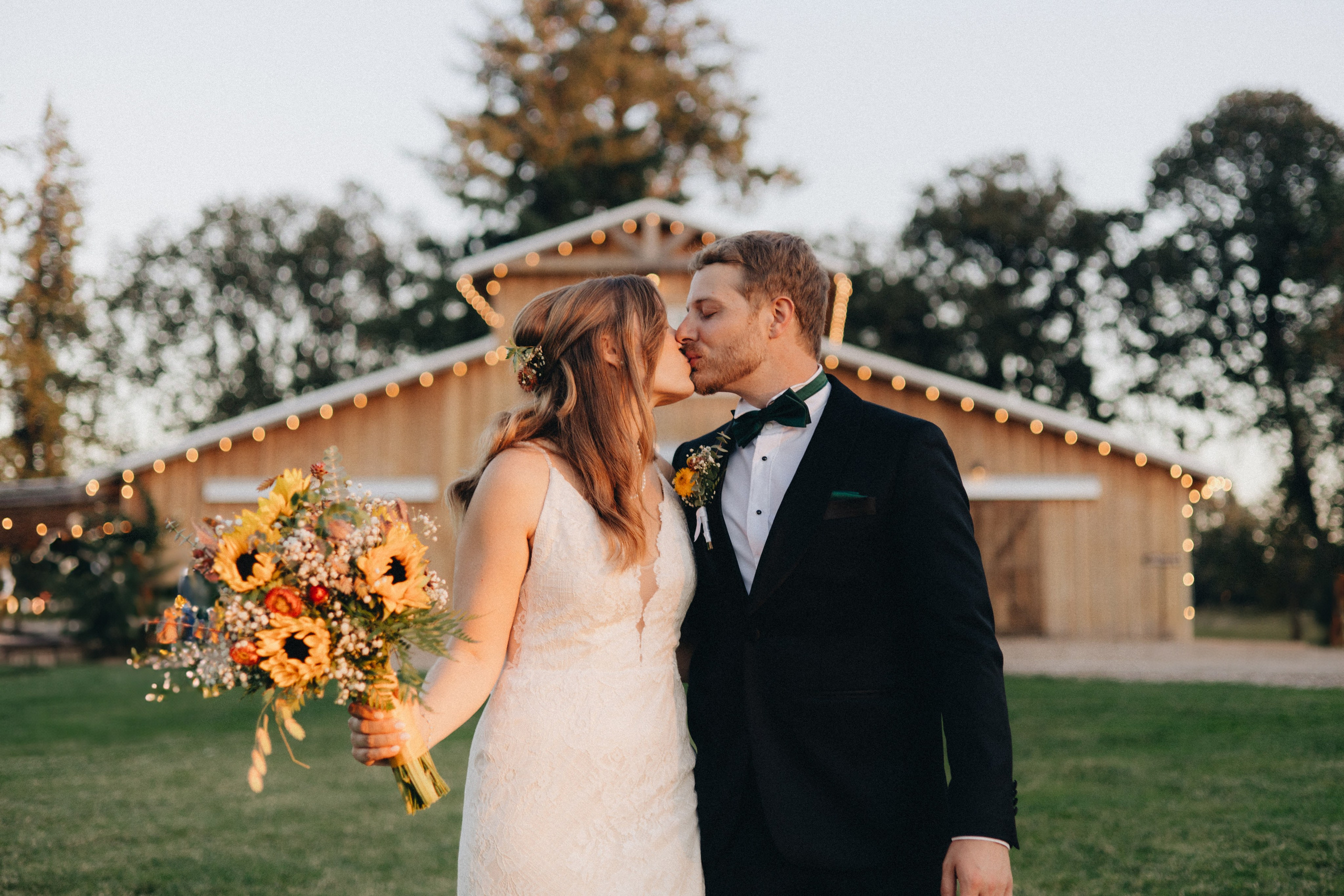Wedding Photography at Portland Oregon | Jessie & Isaac's Session by Georgy Shishkin | Capturing Moments in Portland, Seattle, Bend & Oregon. Capturing Love in the Heart of the Pacific Northwes
