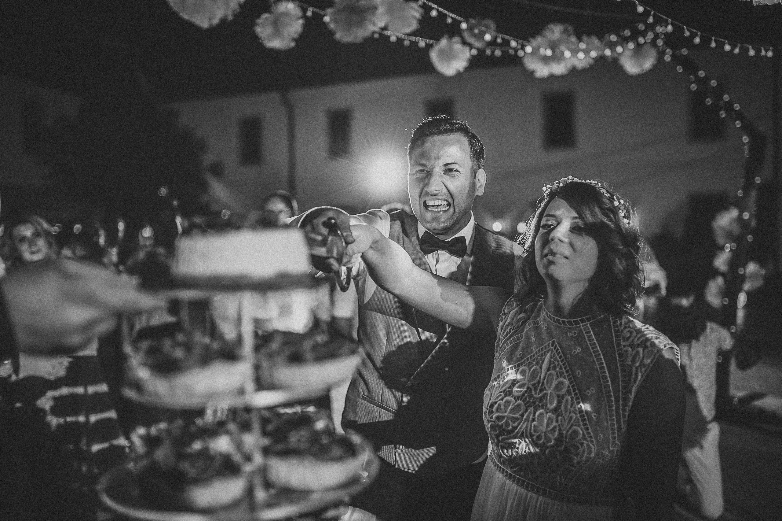 Alina și Ionuț | Fotografii Alb-Negru în Alba Iulia | Alex Vasilie. Alex Vasilie | Fotograf de Nuntă, Botez și Portret | Cluj-Napoca