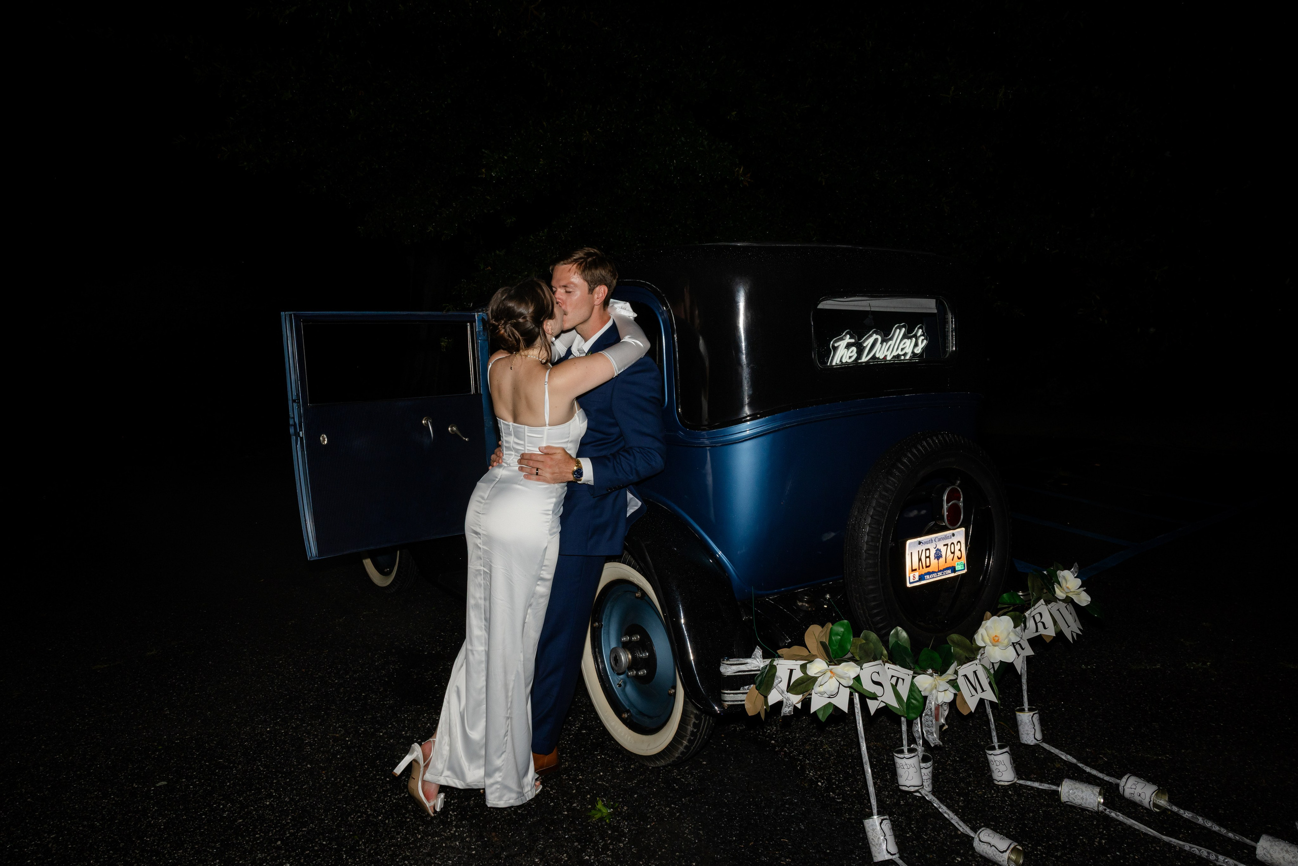 Lester & Annalise’s Romantic Summer Wedding at Gassaway Mansion in Greenville, SC. Wedding and portrait photography in Greenville SC