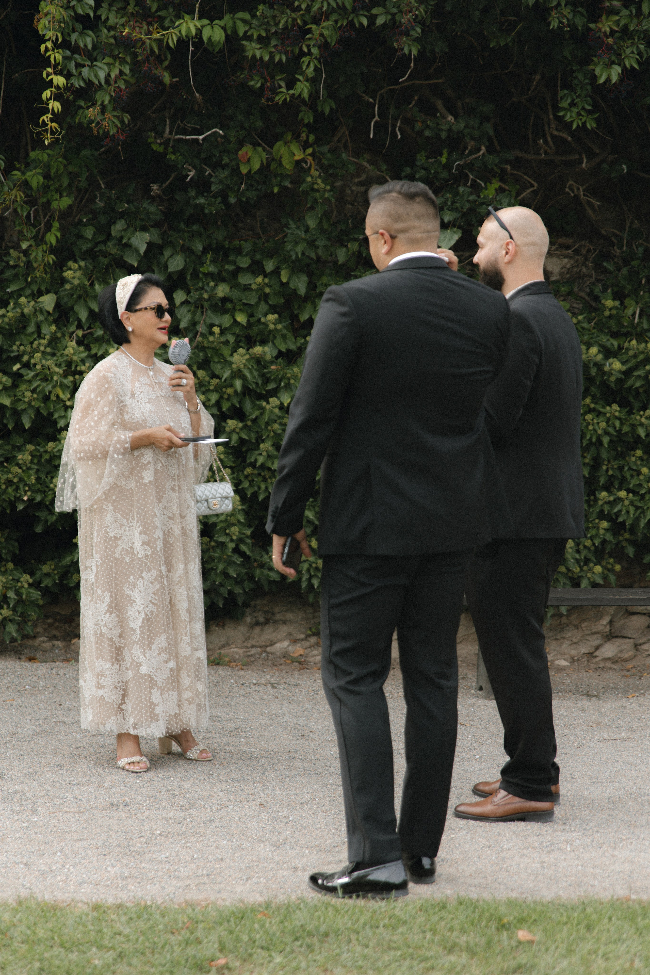 Elegant Castle Wedding in Austria | Alwin & Ruth’s Fairytale Celebration. Wedding photographer and videographer based in Timisoara, Romania