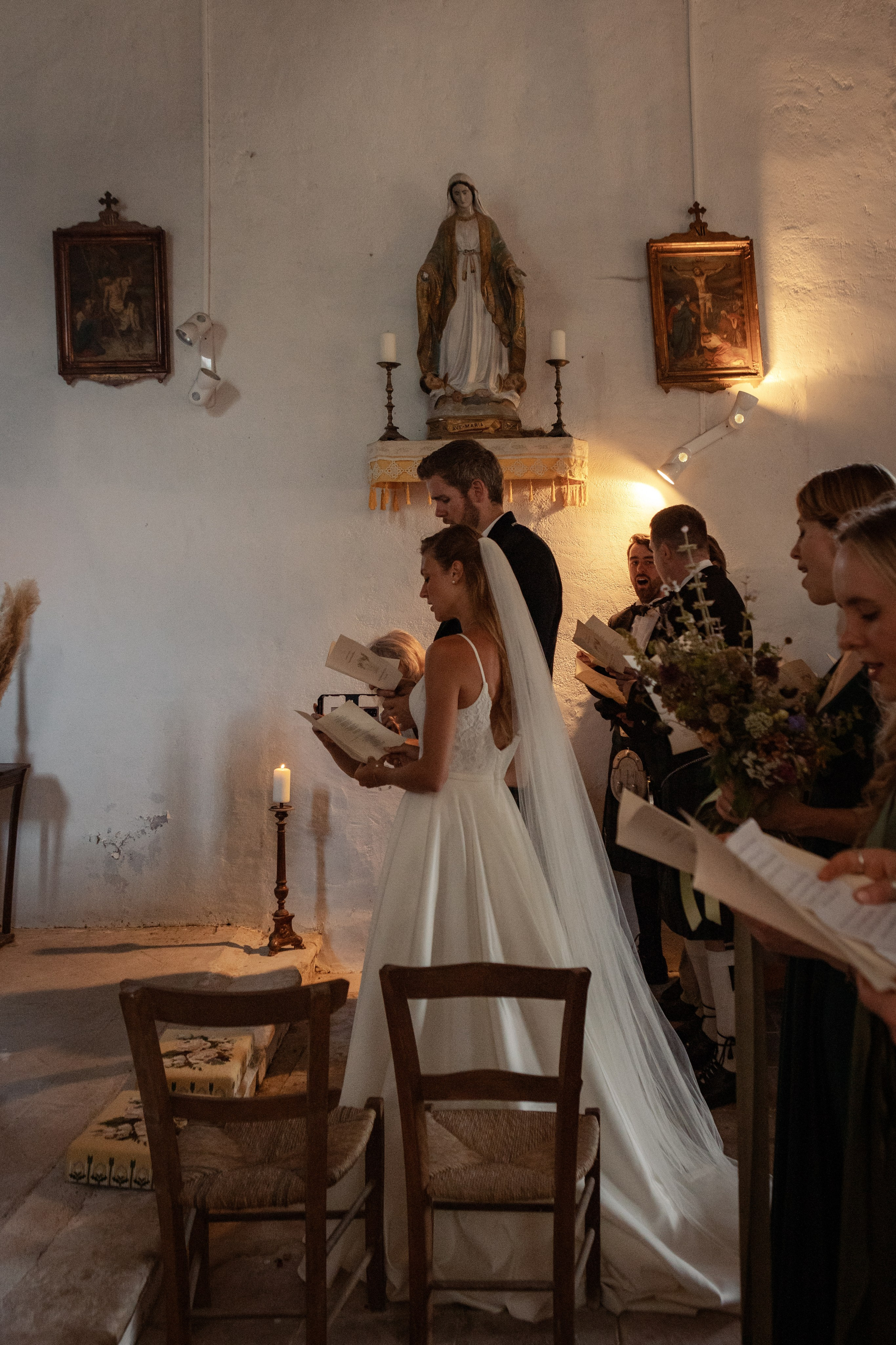 British — scottish wedding in Souquet Hall, Aquitaine, France. Eugénie Smirnova — your photographer in Toulouse and southwest France