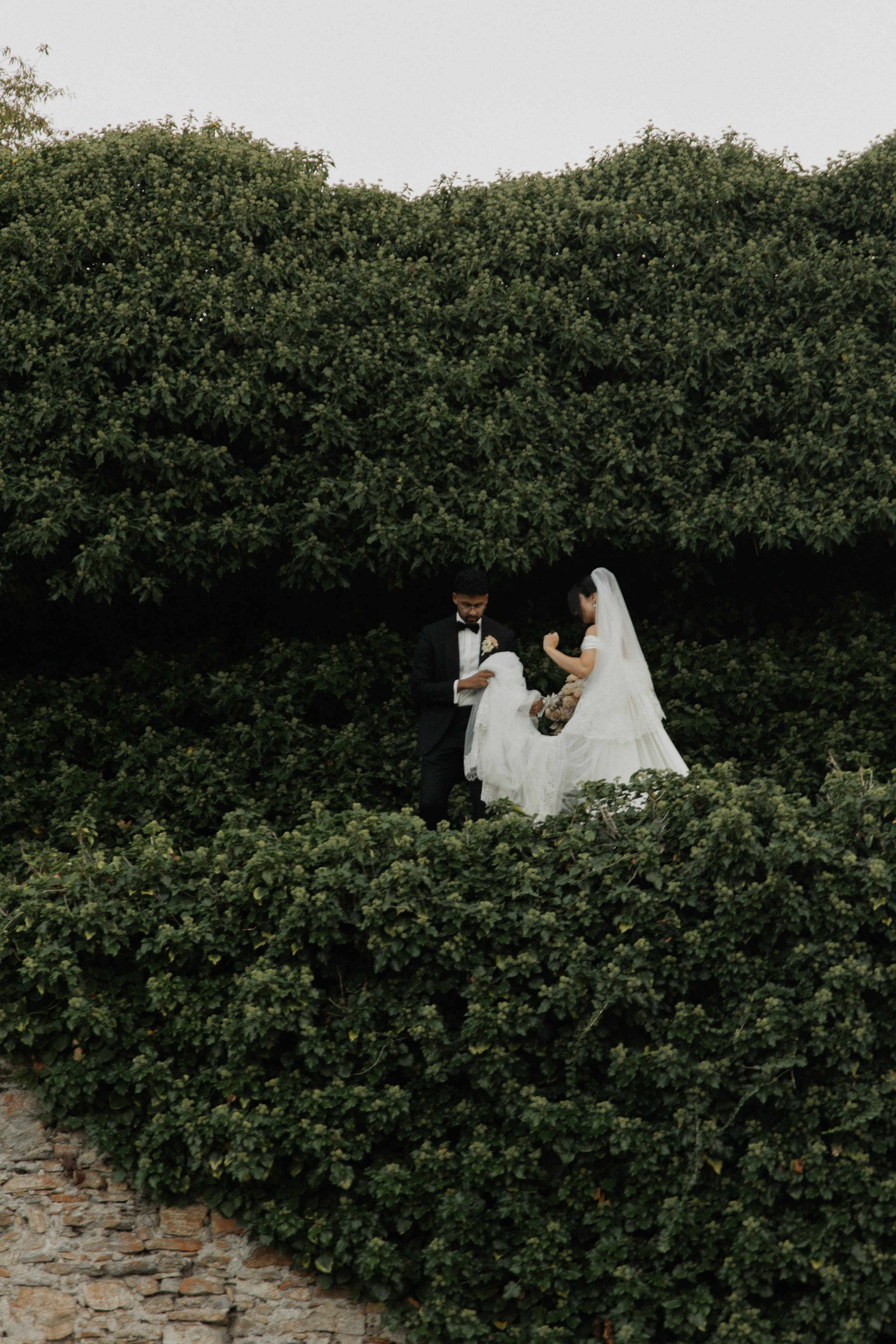 Elegant Castle Wedding in Austria | Alwin & Ruth’s Fairytale Celebration. Wedding photographer and videographer based in Timisoara, Romania