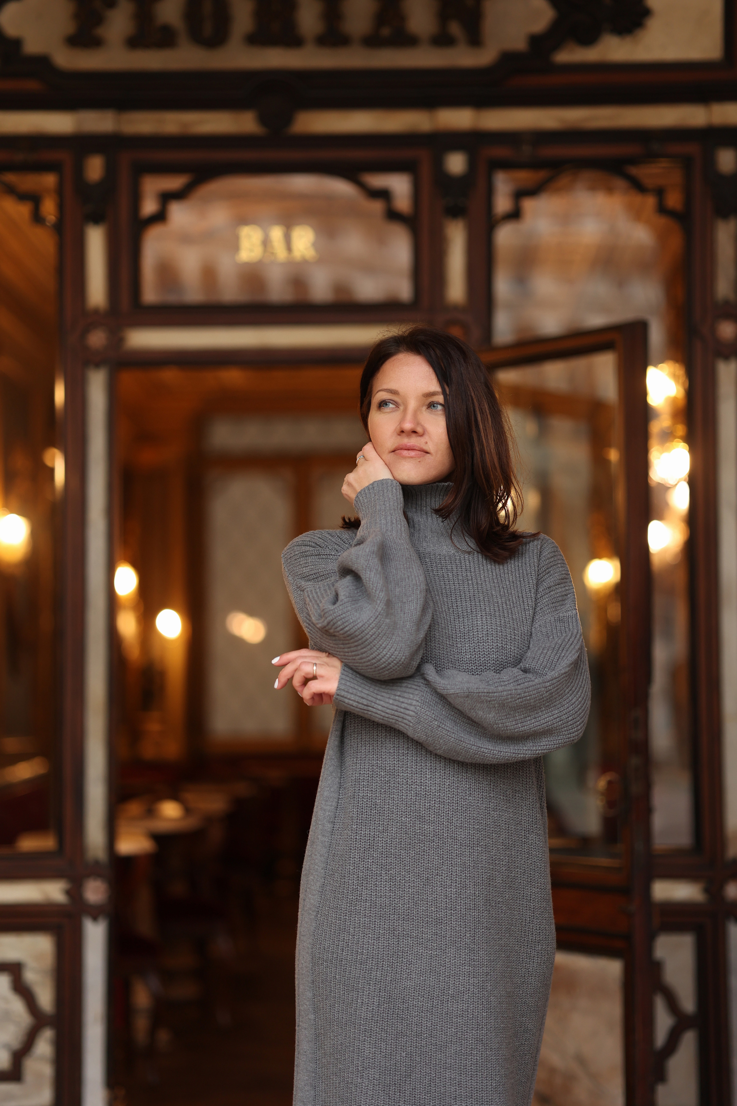 ๐๐ฉ'๐จ ๐๐๐ง๐ฃ๐๐ซ๐๐ก ๐ฉ๐๐ข๐. Photographer in Venice, Viktoria Antonova