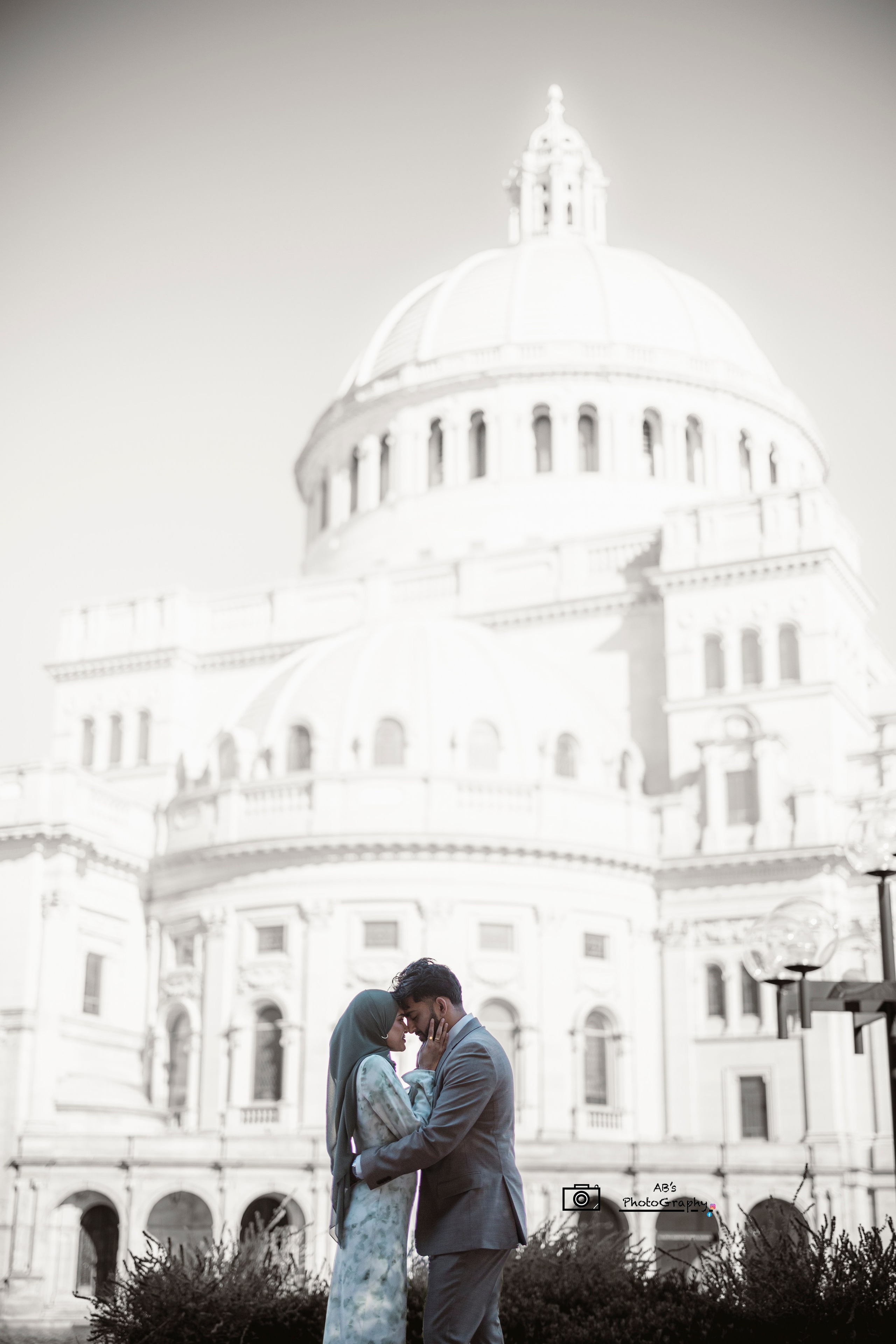 Romantic engagement session with natural light in Boston