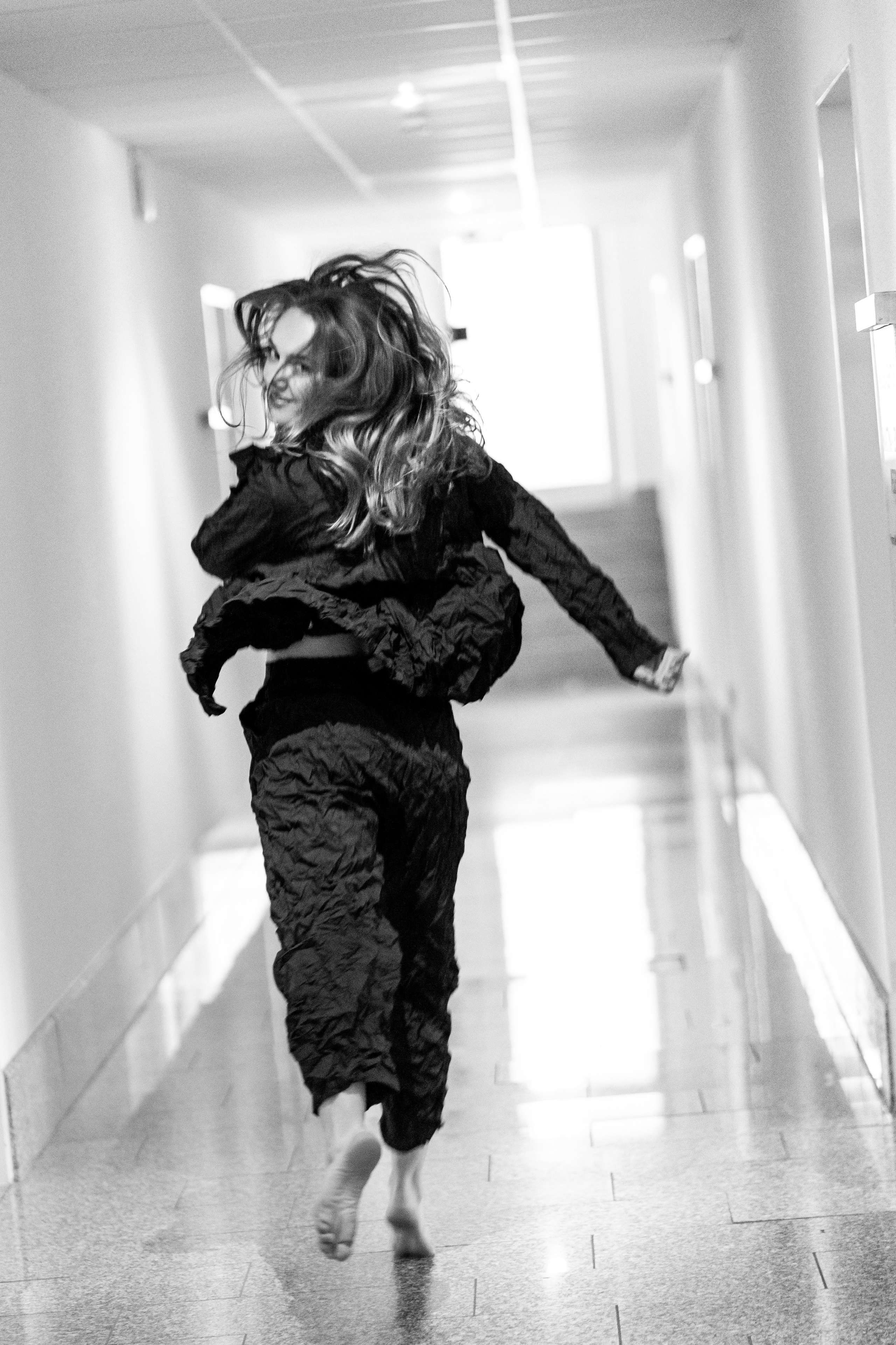 LOLA & OBLIQUE. Portrait photographer in Germany and all over Europe Mischa Blank