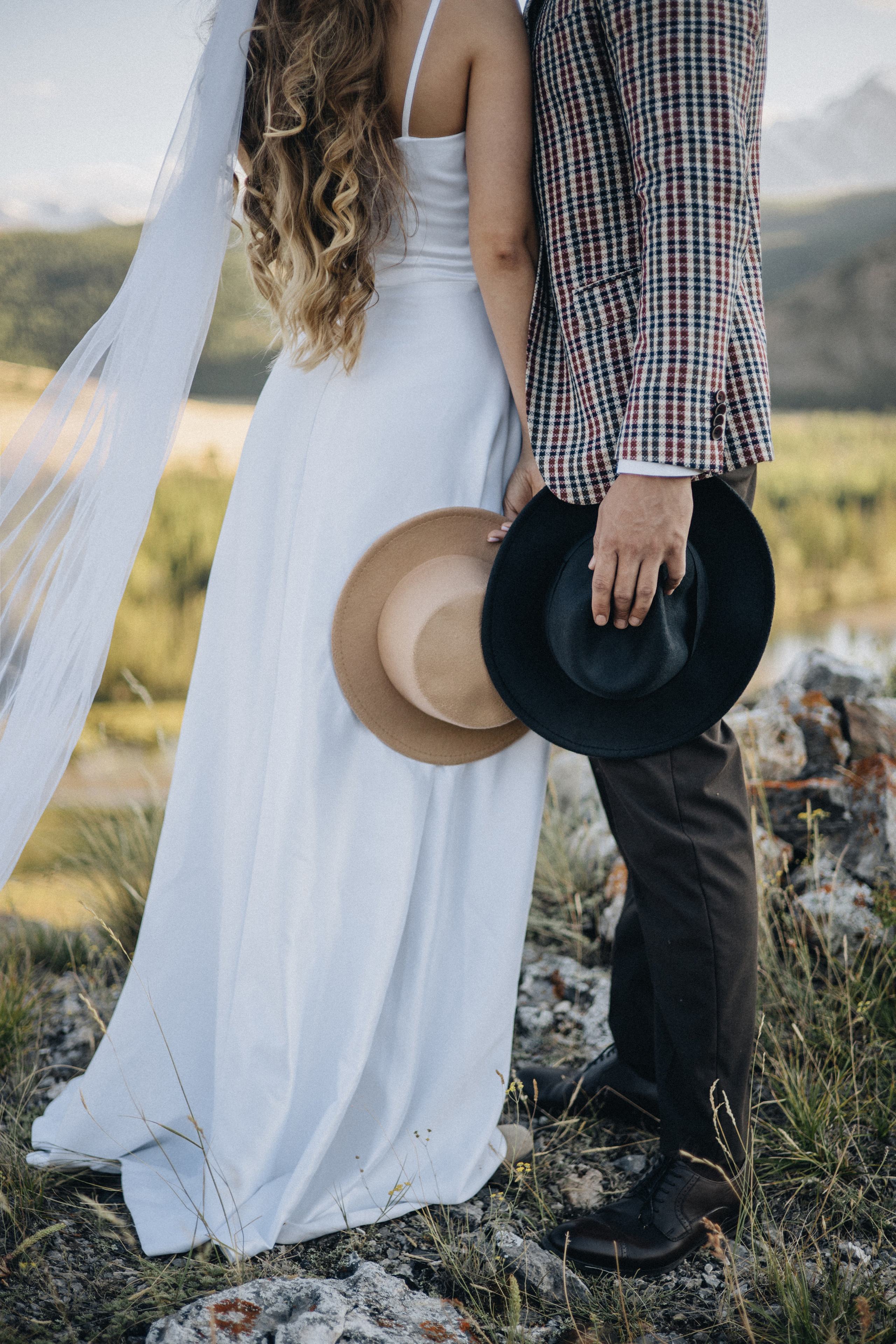 Mountain Elopement Wedding in Portland, Seattle, Bend & Oregon Coast | Kate & Igor | Georgy Shishkin Photography. Capturing Love in the Heart of the Pacific Northwes