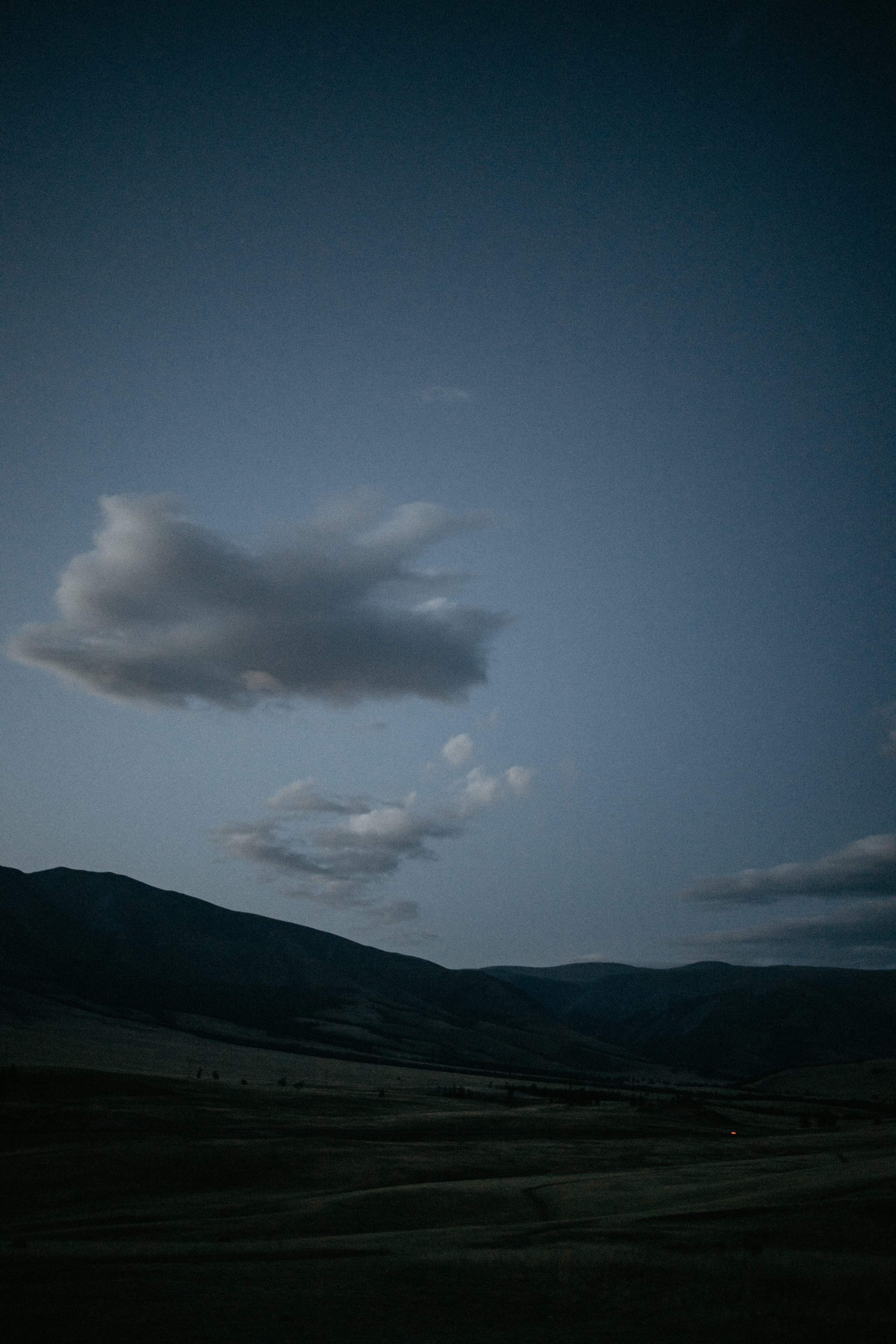 Mountain Elopement Wedding in Portland, Seattle, Bend & Oregon Coast | Kate & Igor | Georgy Shishkin Photography. Capturing Love in the Heart of the Pacific Northwes