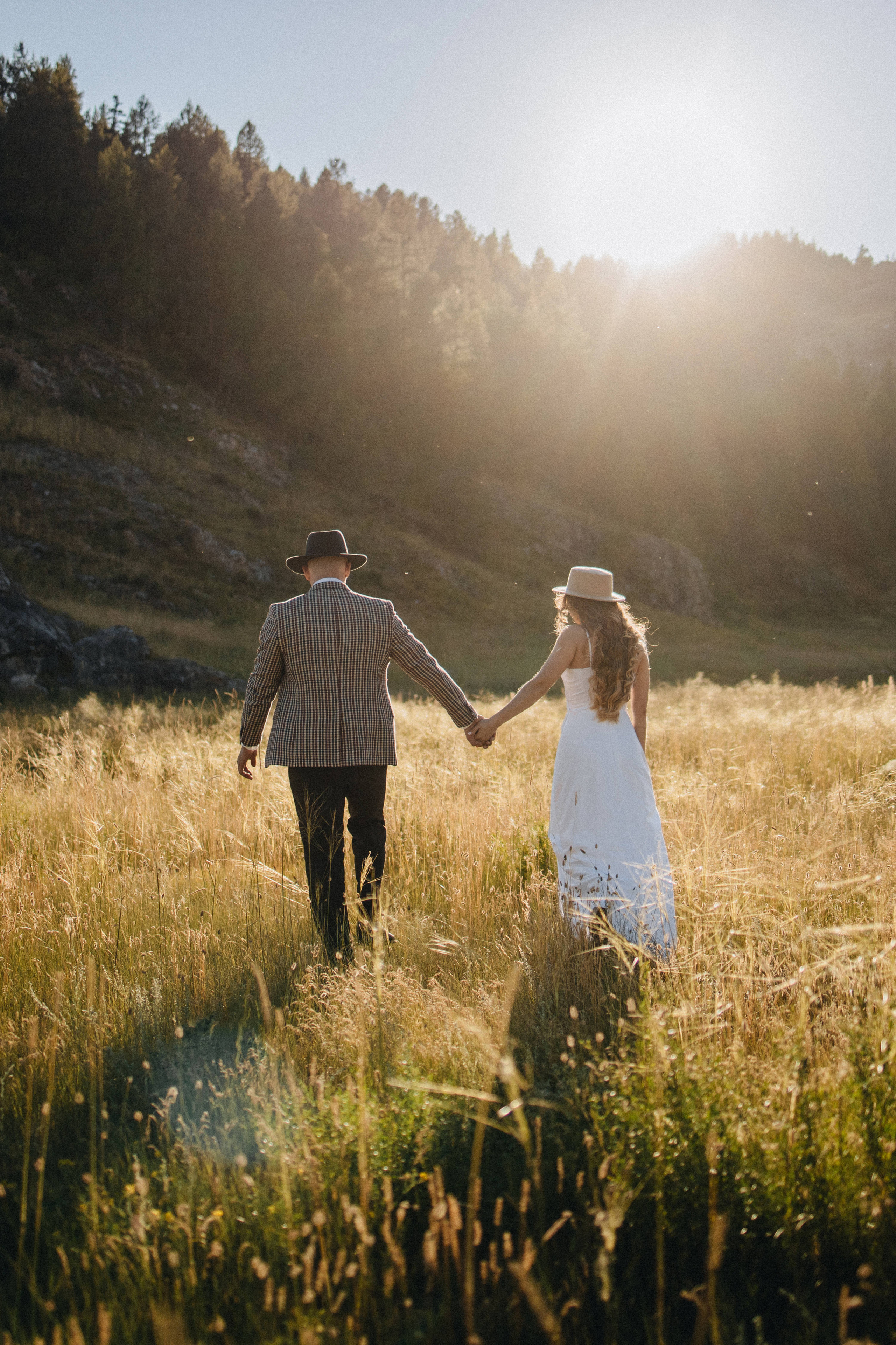 Mountain Elopement Wedding in Portland, Seattle, Bend & Oregon Coast | Kate & Igor | Georgy Shishkin Photography. Capturing Love in the Heart of the Pacific Northwes