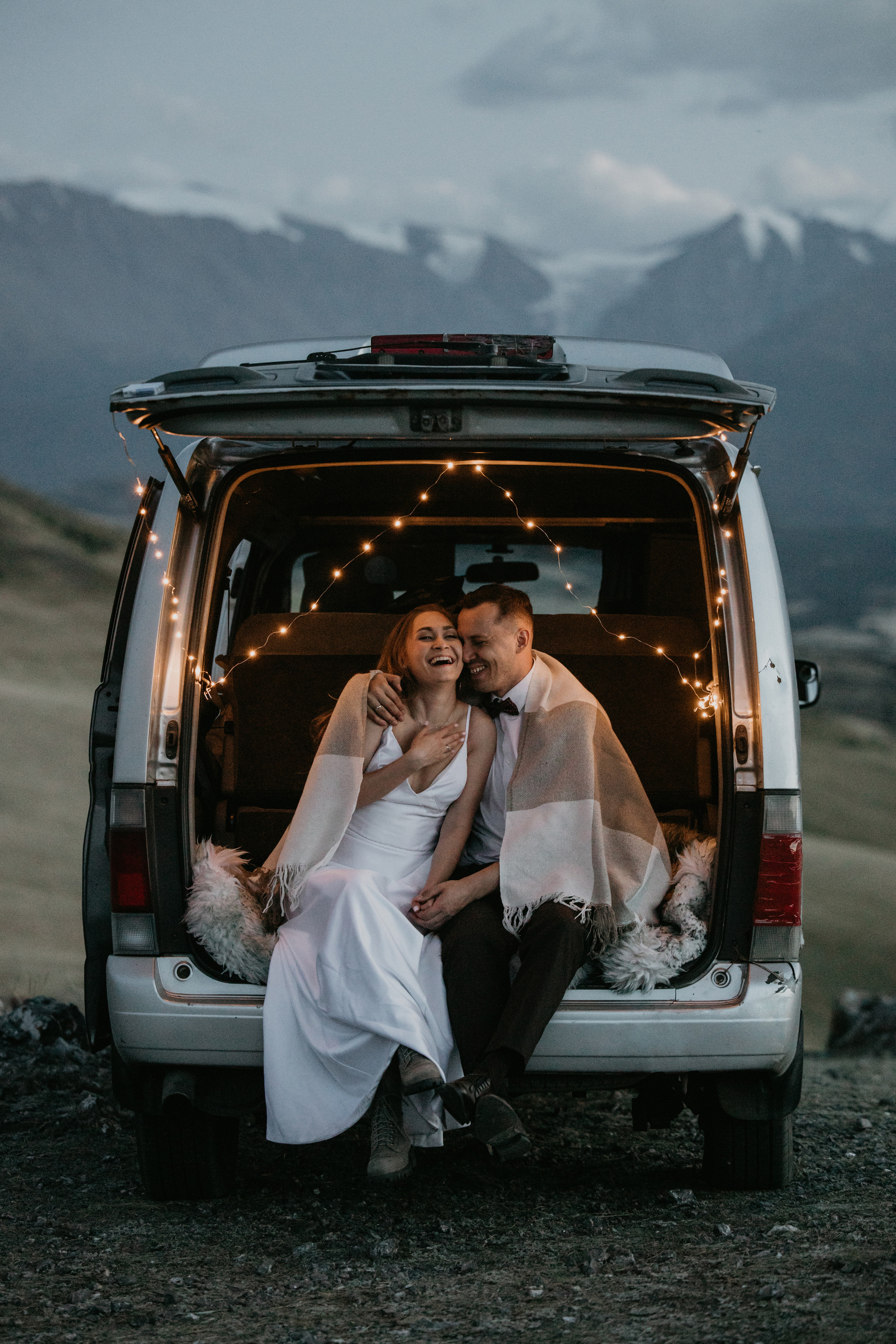 Mountain Elopement Wedding in Portland, Seattle, Bend & Oregon Coast | Kate & Igor | Georgy Shishkin Photography. Capturing Love in the Heart of the Pacific Northwes