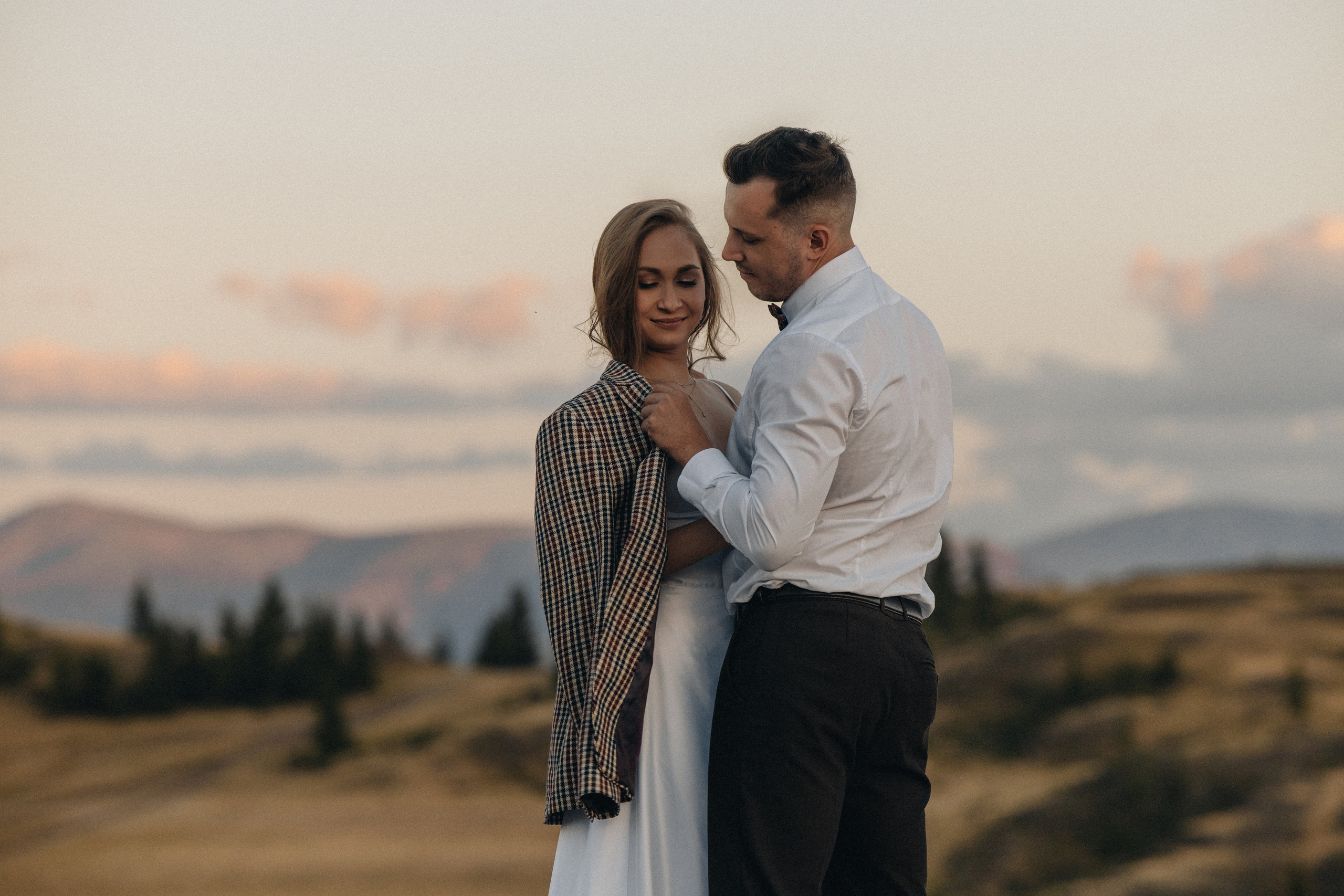 Mountain Elopement Wedding in Portland, Seattle, Bend & Oregon Coast | Kate & Igor | Georgy Shishkin Photography. Capturing Love in the Heart of the Pacific Northwes