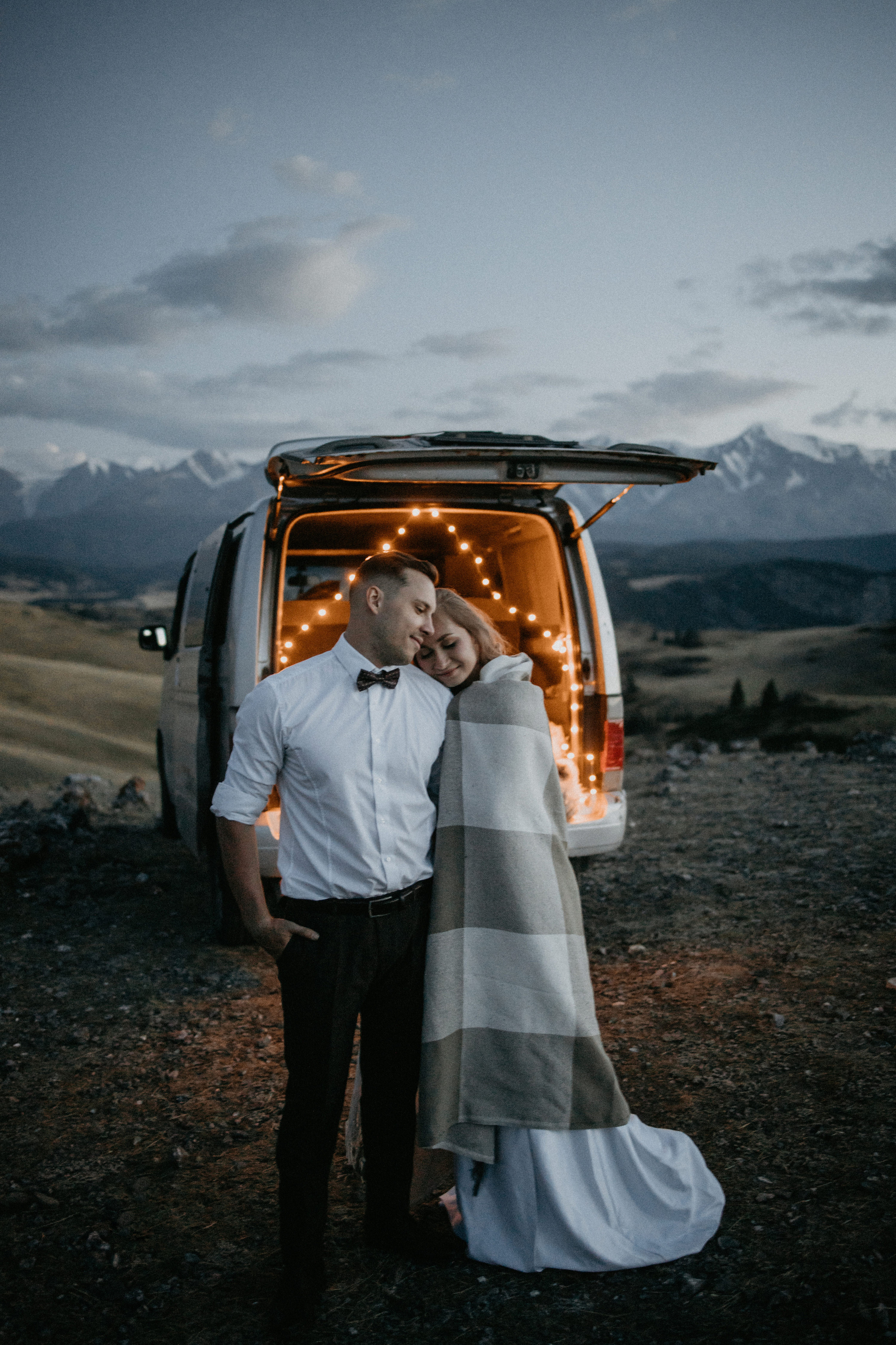 Mountain Elopement Wedding in Portland, Seattle, Bend & Oregon Coast | Kate & Igor | Georgy Shishkin Photography. Capturing Love in the Heart of the Pacific Northwes