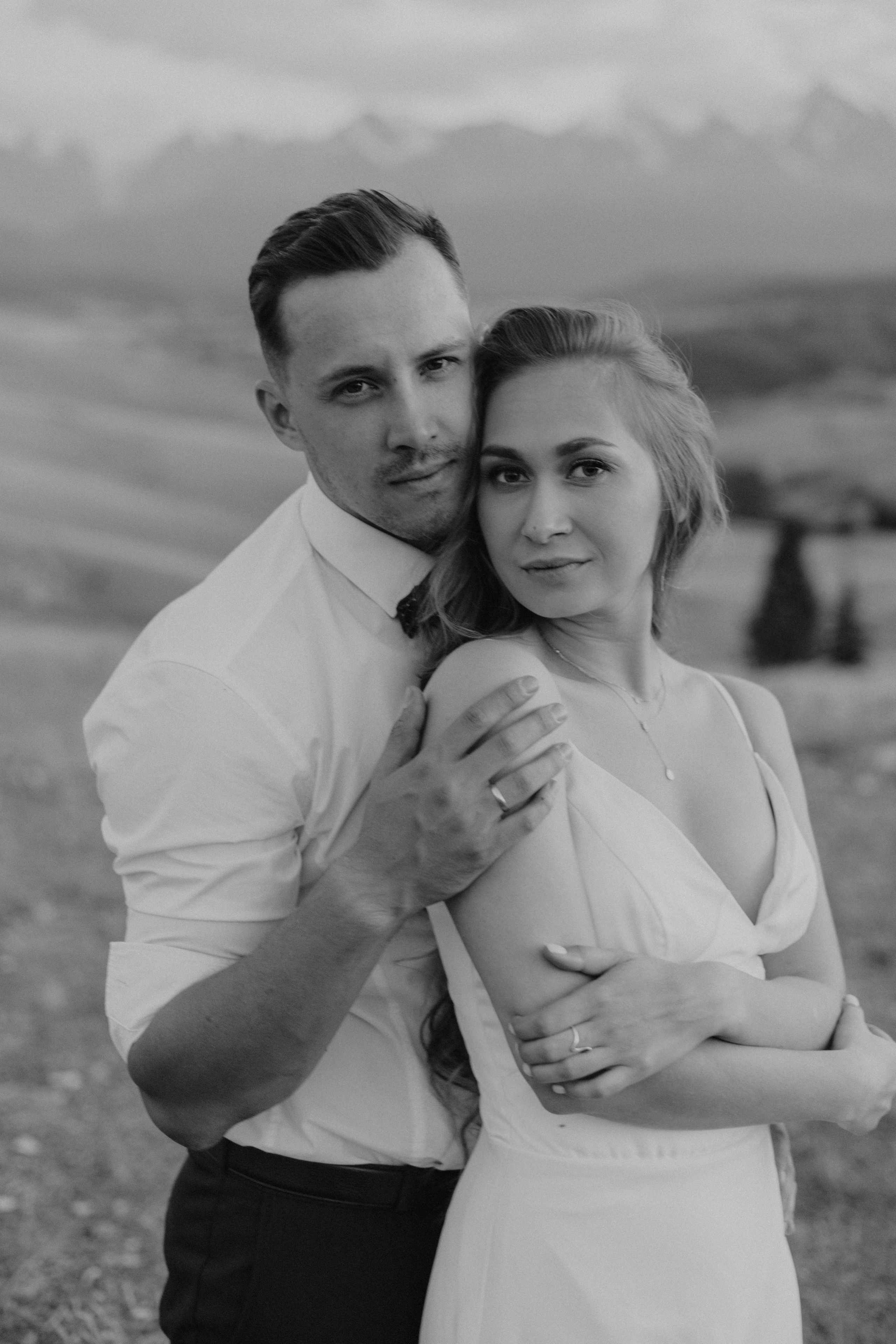 Mountain Elopement Wedding in Portland, Seattle, Bend & Oregon Coast | Kate & Igor | Georgy Shishkin Photography. Capturing Love in the Heart of the Pacific Northwes