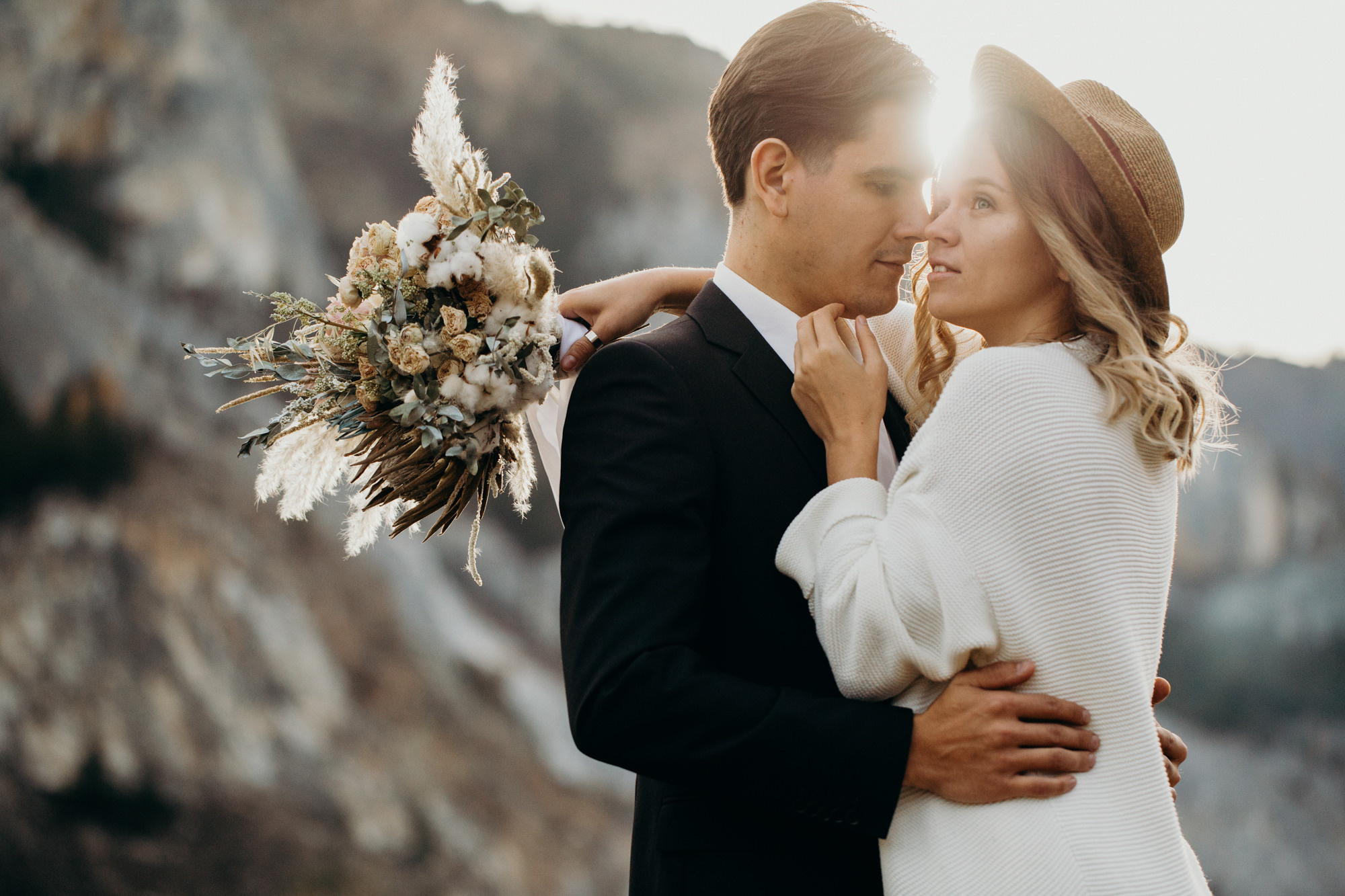 Alex & Olga’s Mountain Elopement | Wedding Photography by Georgy Shishkin  in Portland, Seattle, Bend & Oregon Coast. Capturing Love in the Heart of the Pacific Northwes