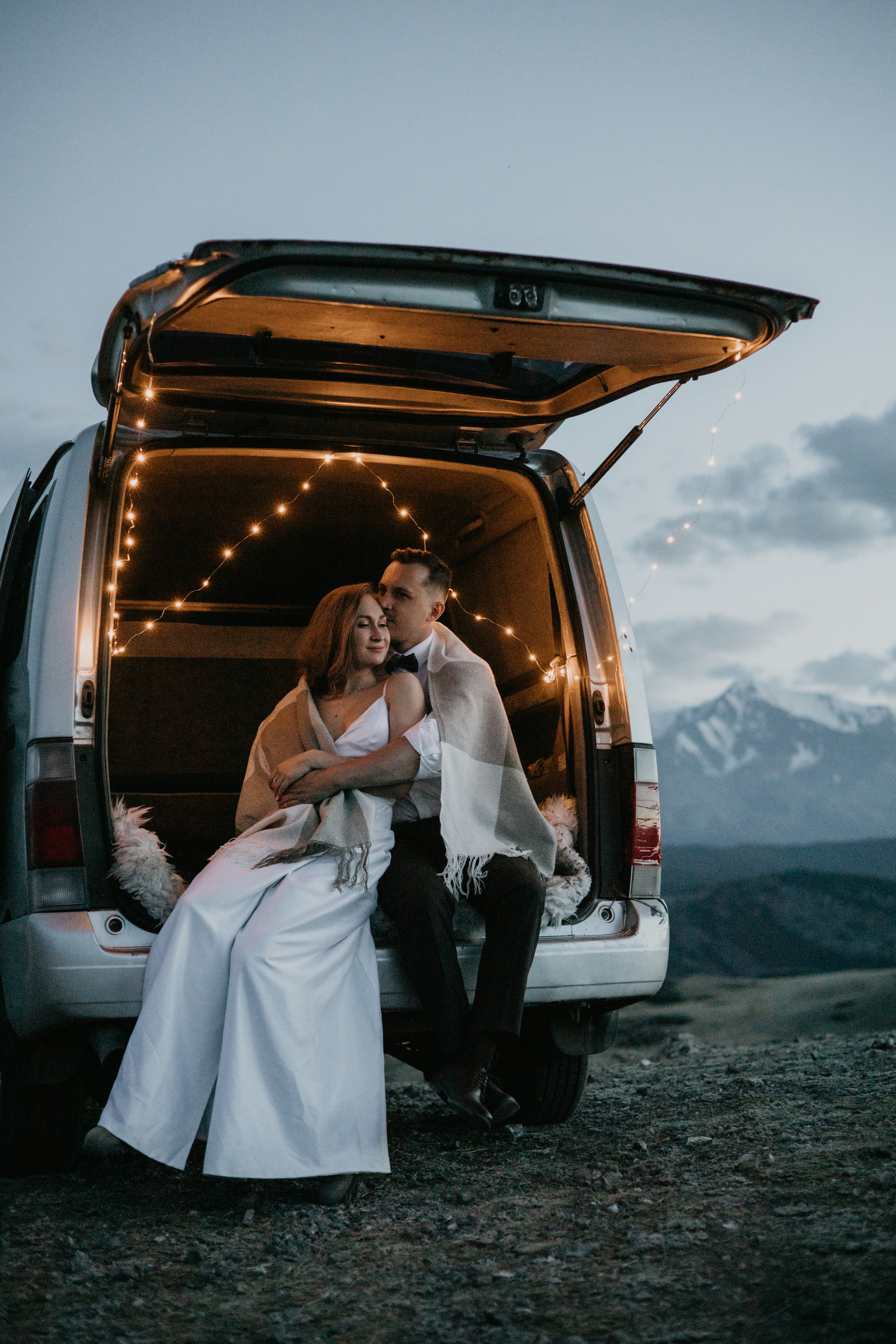Mountain Elopement Wedding in Portland, Seattle, Bend & Oregon Coast | Kate & Igor | Georgy Shishkin Photography. Capturing Love in the Heart of the Pacific Northwes