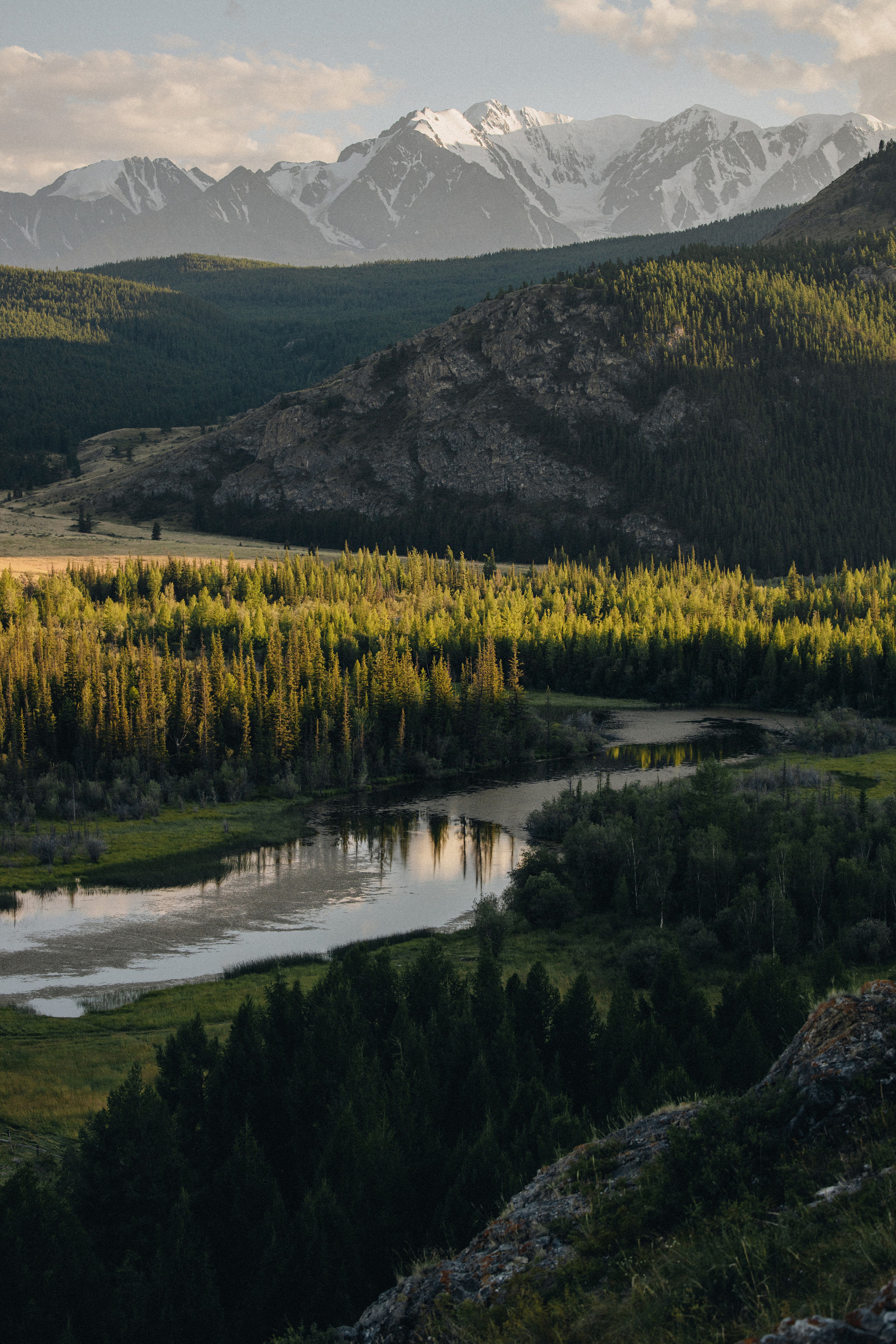 Mountain Elopement Wedding in Portland, Seattle, Bend & Oregon Coast | Kate & Igor | Georgy Shishkin Photography. Capturing Love in the Heart of the Pacific Northwes