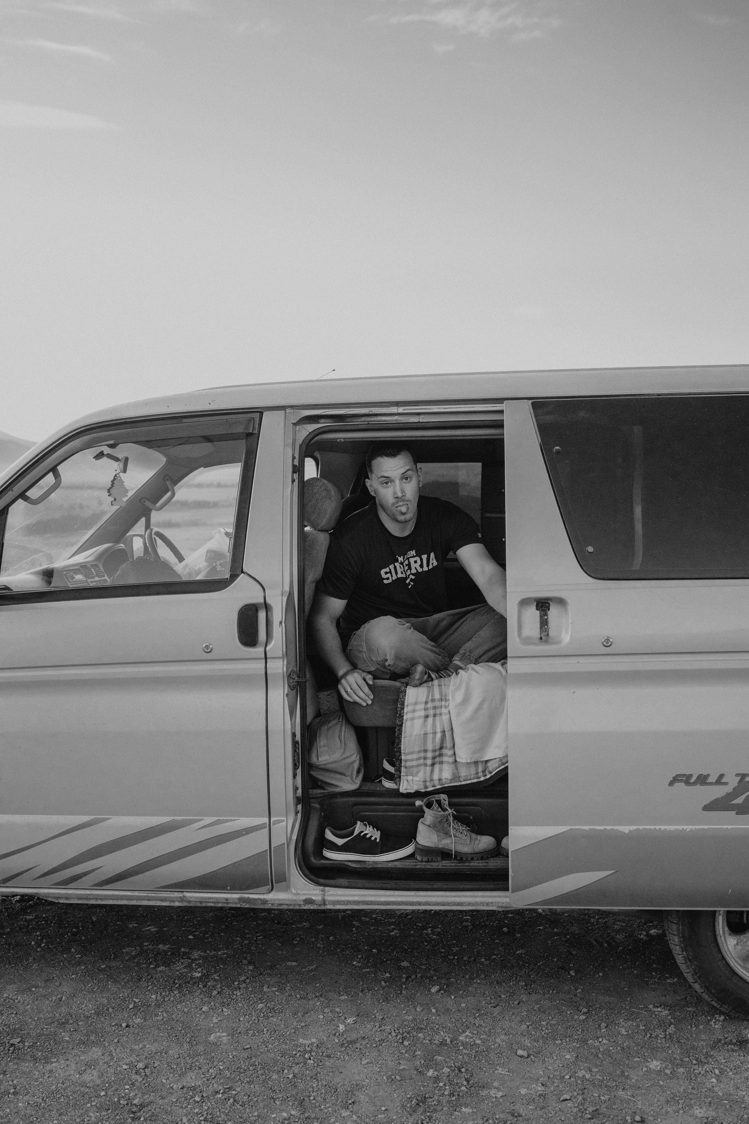 Mountain Elopement Wedding in Portland, Seattle, Bend & Oregon Coast | Kate & Igor | Georgy Shishkin Photography. Capturing Love in the Heart of the Pacific Northwes